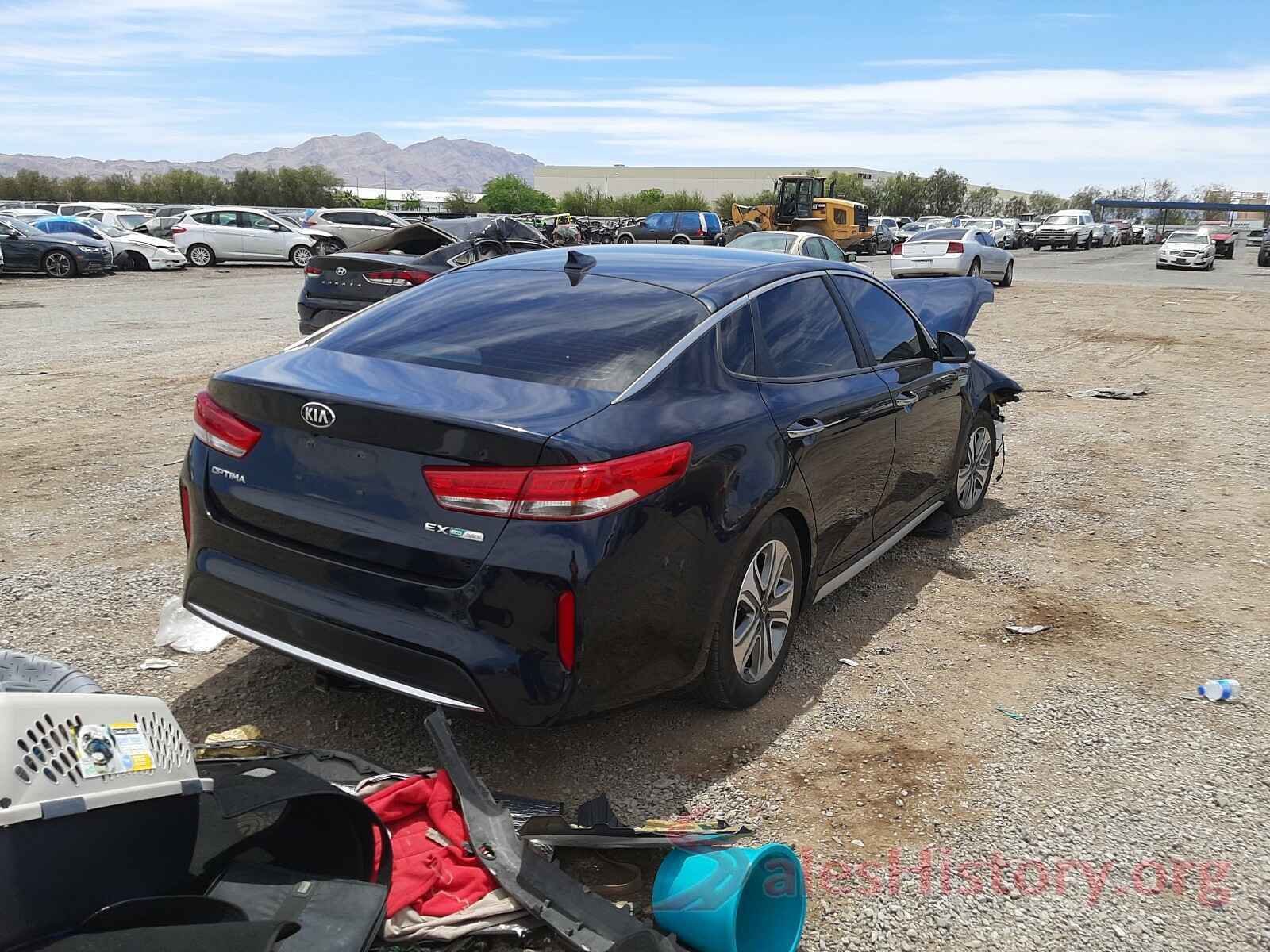 KNAGU4LE9H5015058 2017 KIA OPTIMA