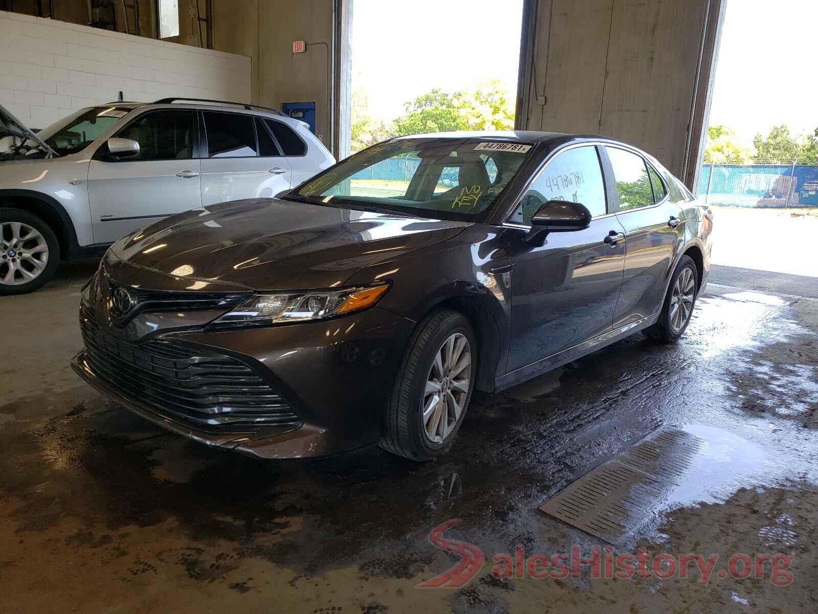 4T1B11HK4KU760926 2019 TOYOTA CAMRY