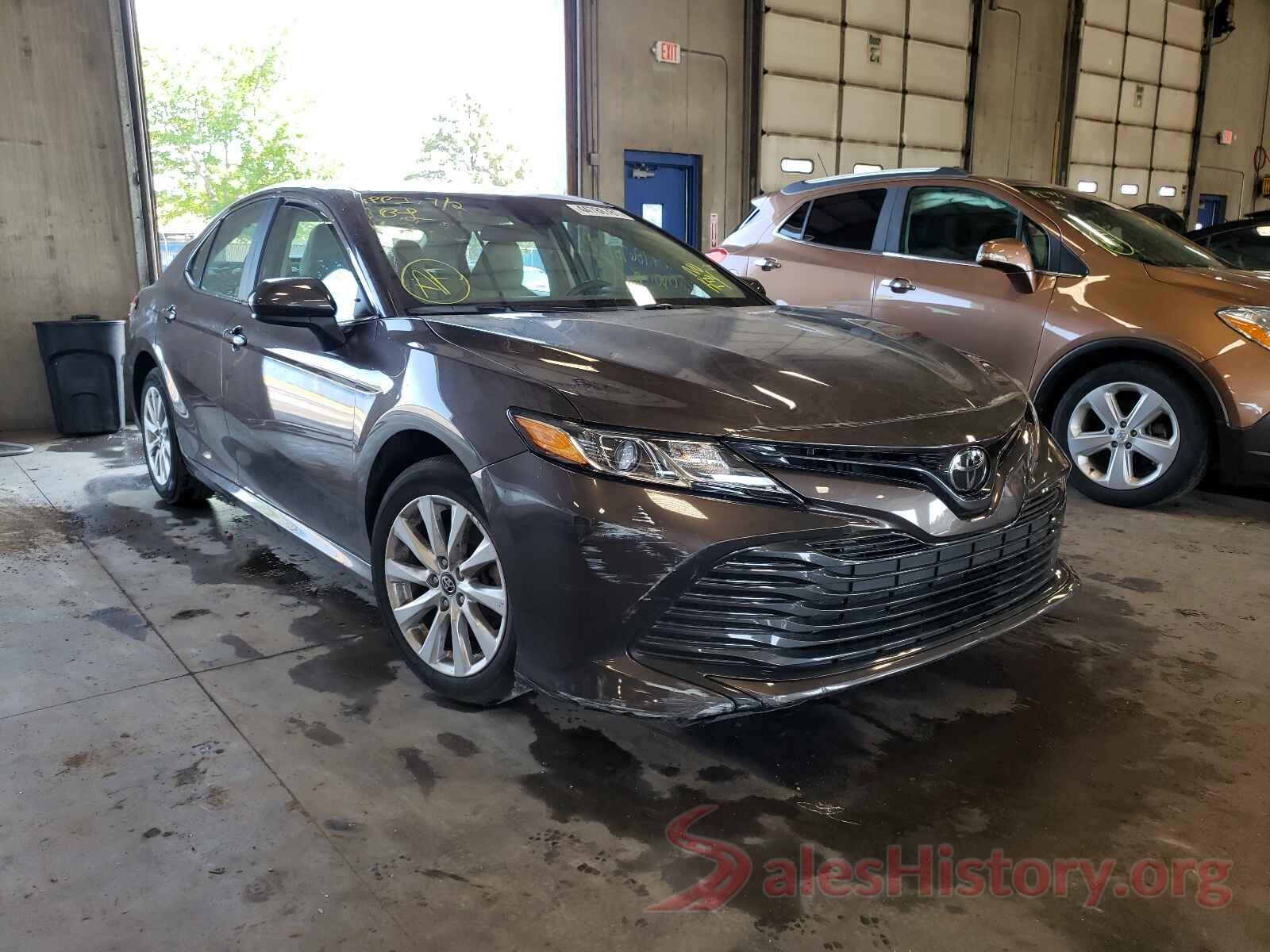 4T1B11HK4KU760926 2019 TOYOTA CAMRY