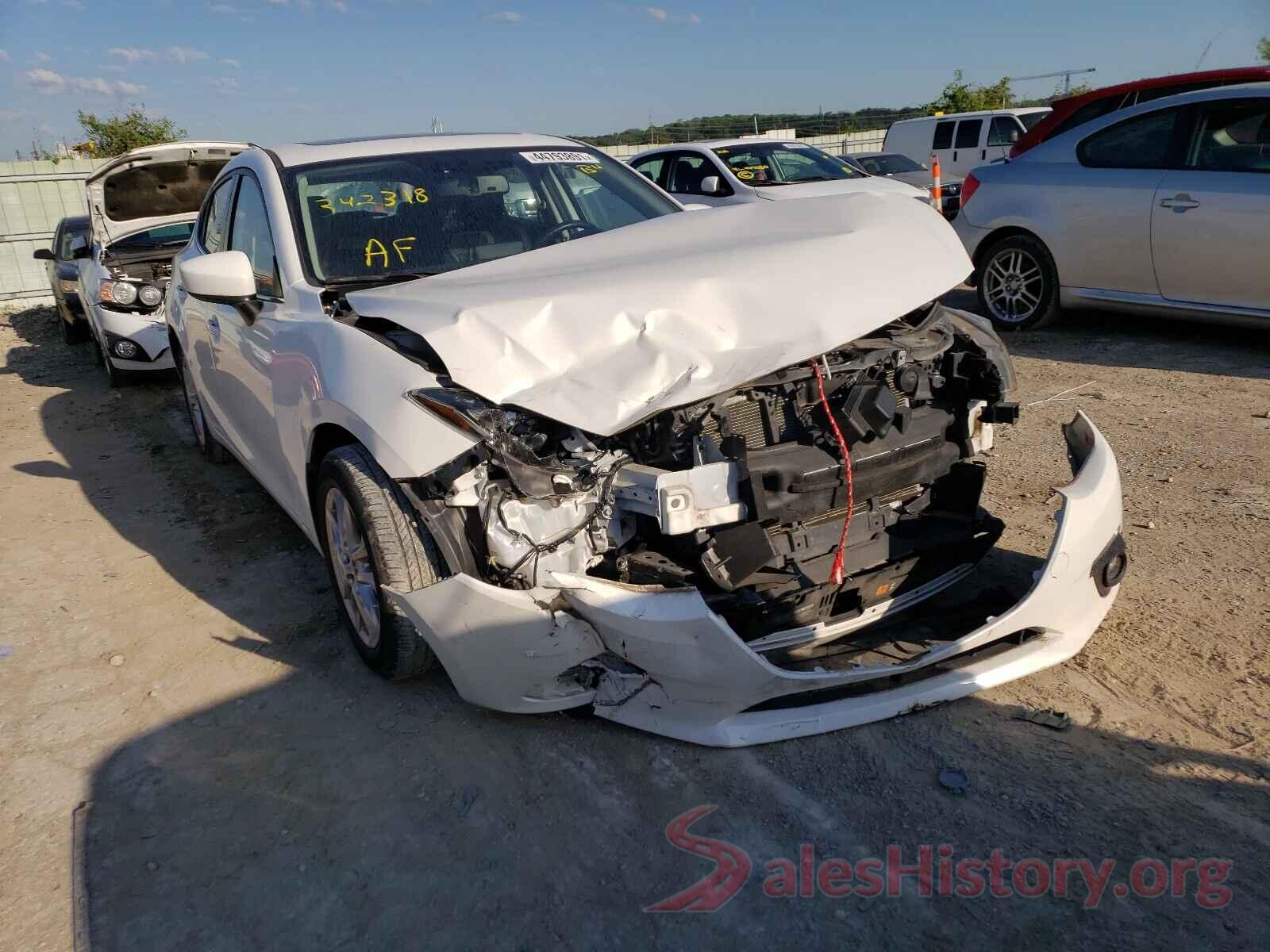 JM1BM1N70G1342318 2016 MAZDA 3