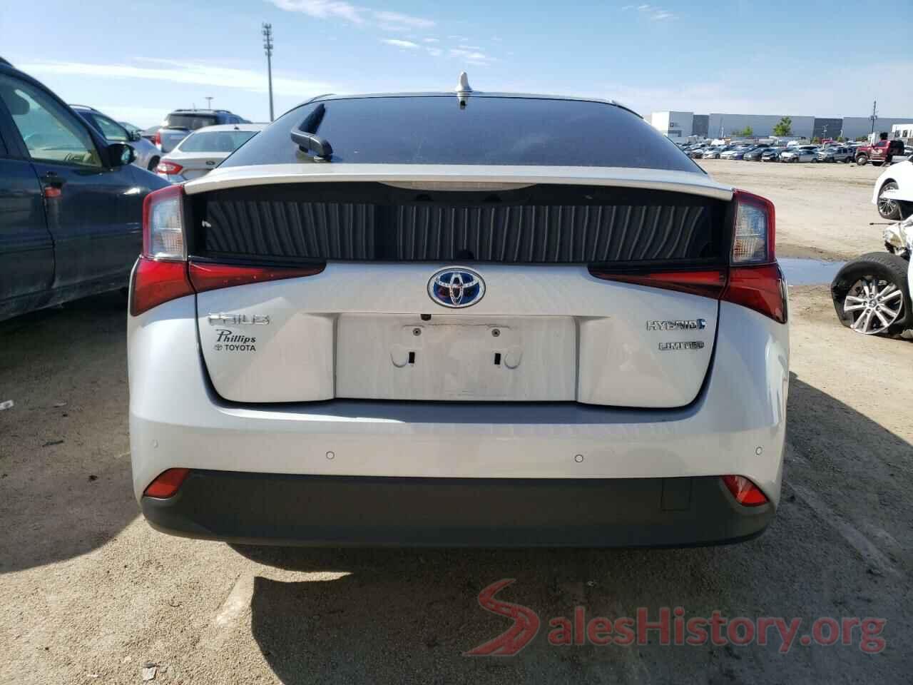 JTDKARFUXK3071051 2019 TOYOTA PRIUS