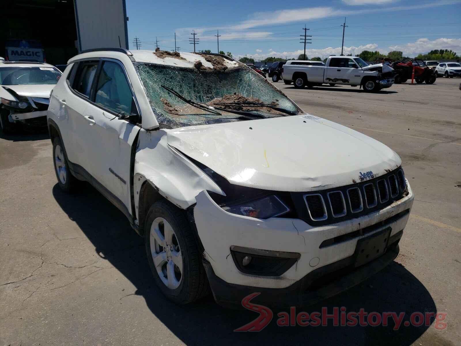 3C4NJDBB5JT470215 2018 JEEP COMPASS