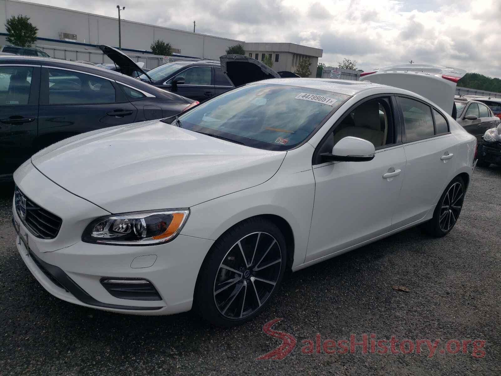 YV126MFLXJ2451209 2018 VOLVO S60