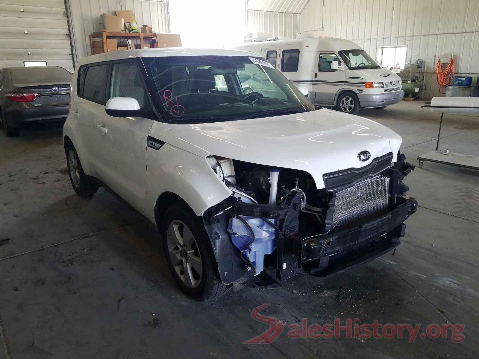 KNDJN2A21J7570518 2018 KIA SOUL