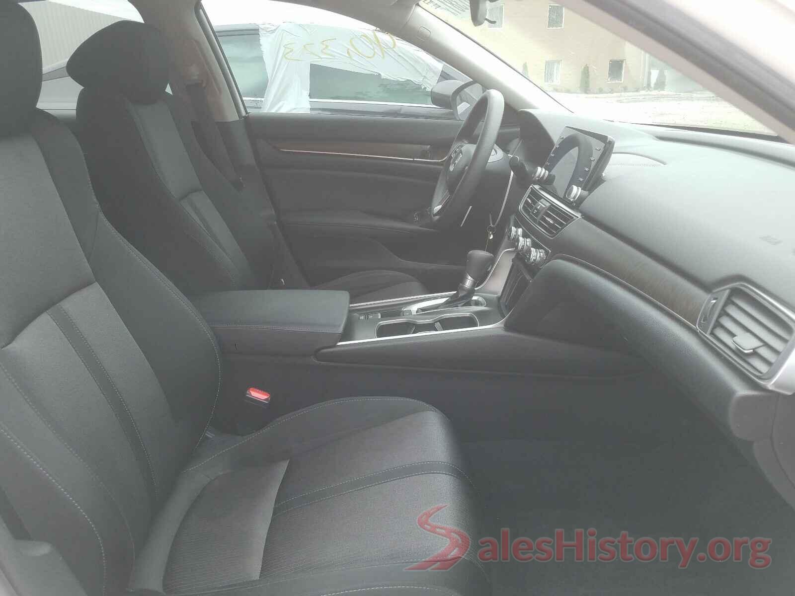 1HGCV1F40KA040351 2019 HONDA ACCORD