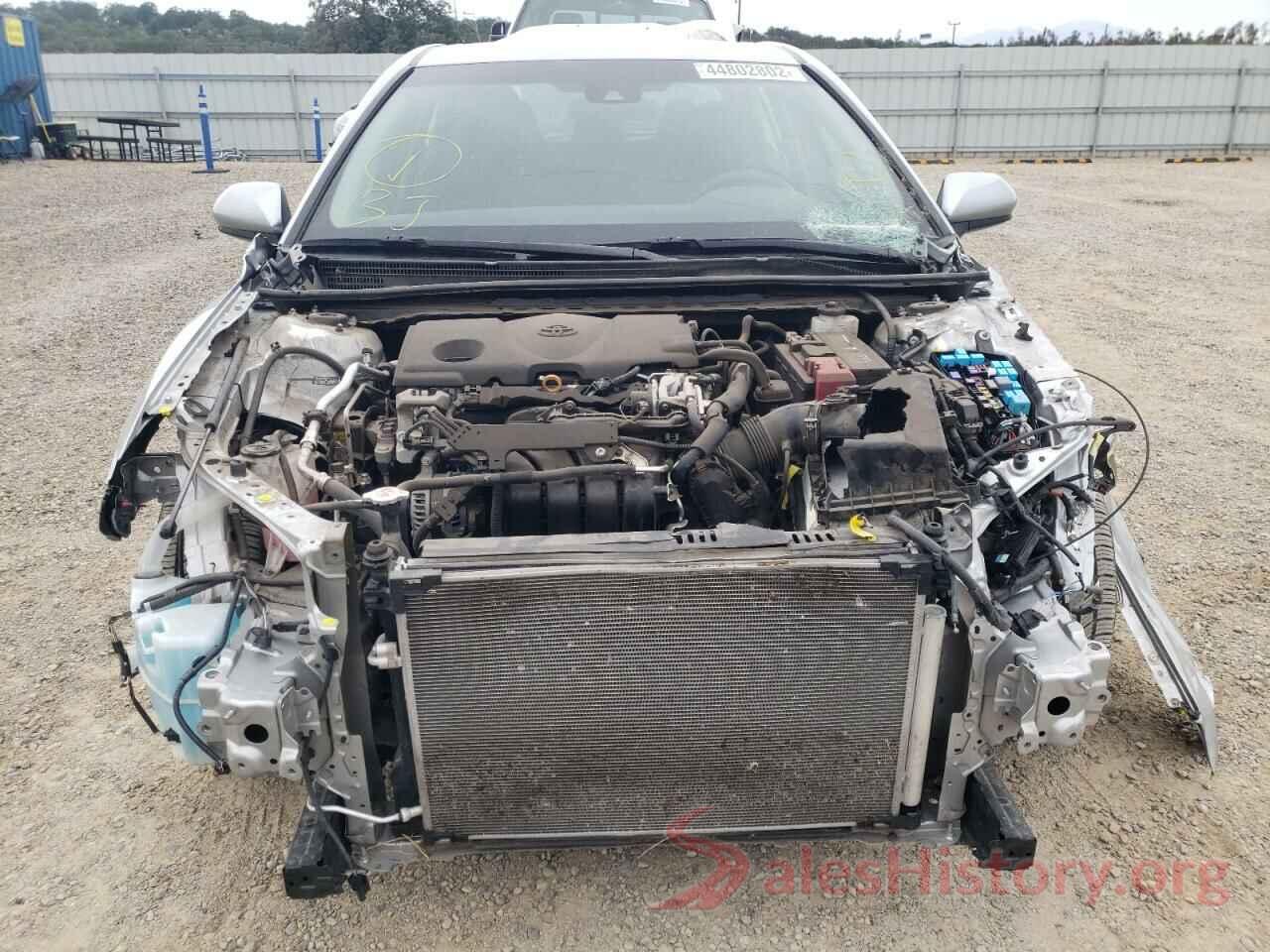 4T1B11HK4JU083956 2018 TOYOTA CAMRY