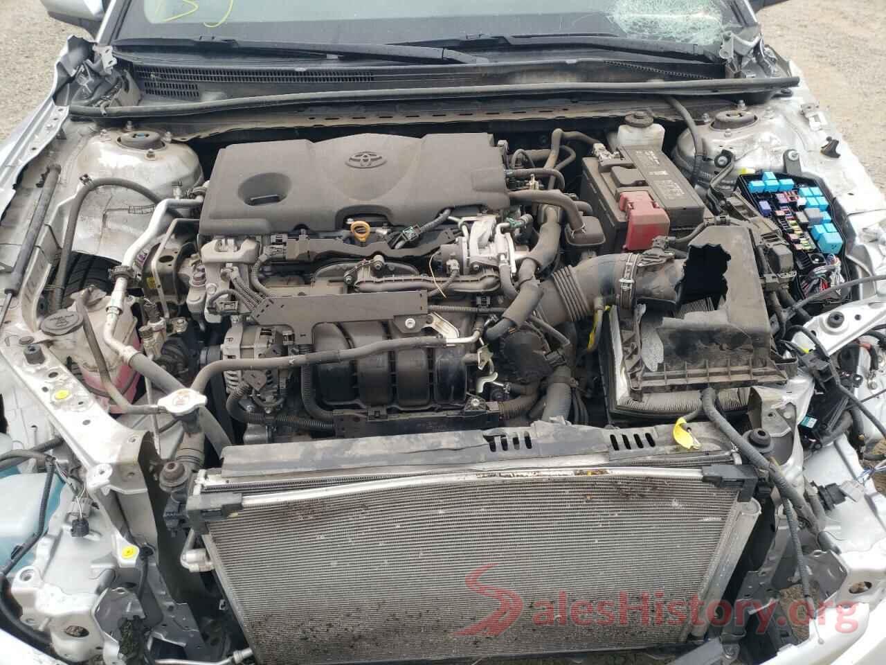 4T1B11HK4JU083956 2018 TOYOTA CAMRY