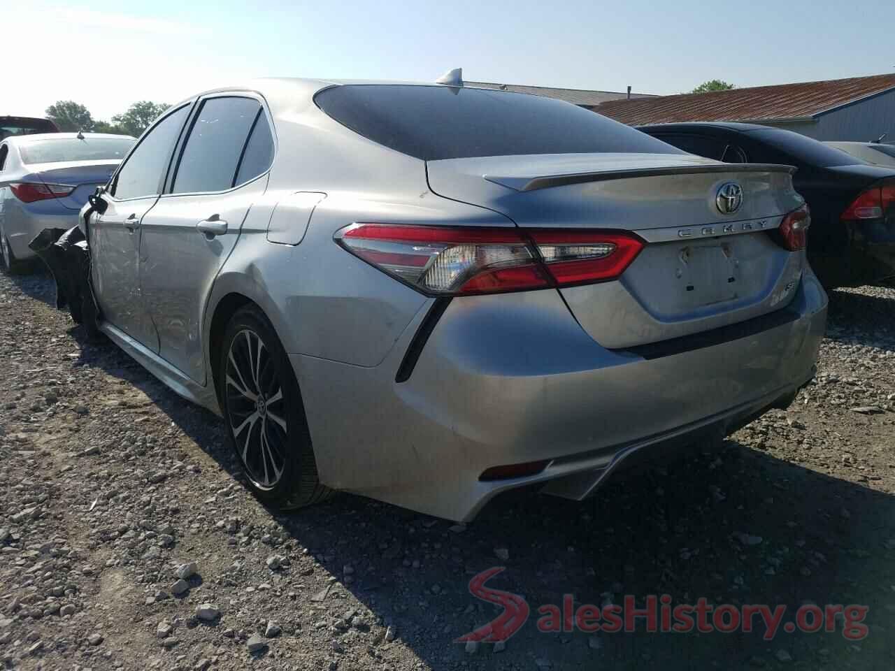 4T1B11HK9JU507258 2018 TOYOTA CAMRY