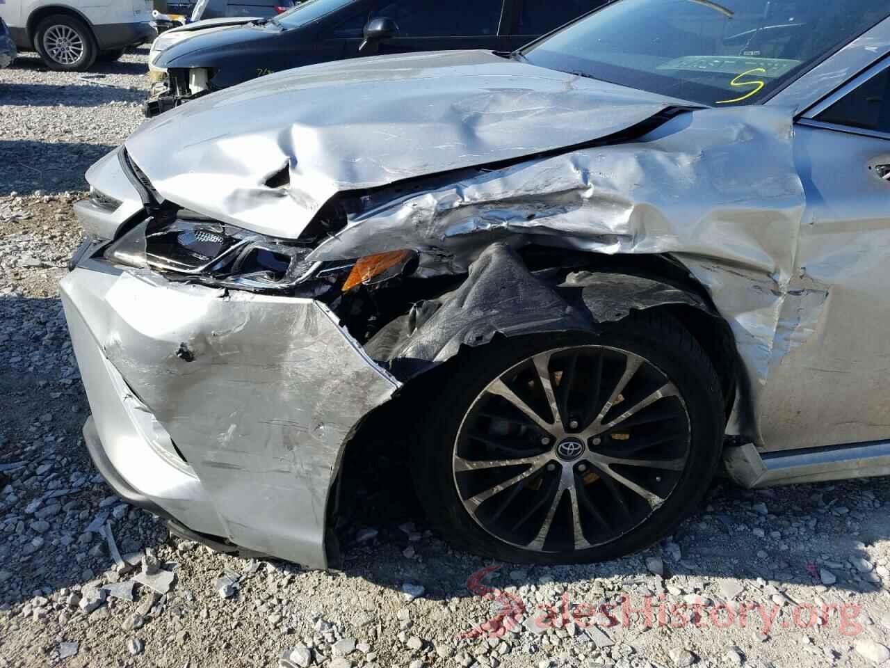 4T1B11HK9JU507258 2018 TOYOTA CAMRY