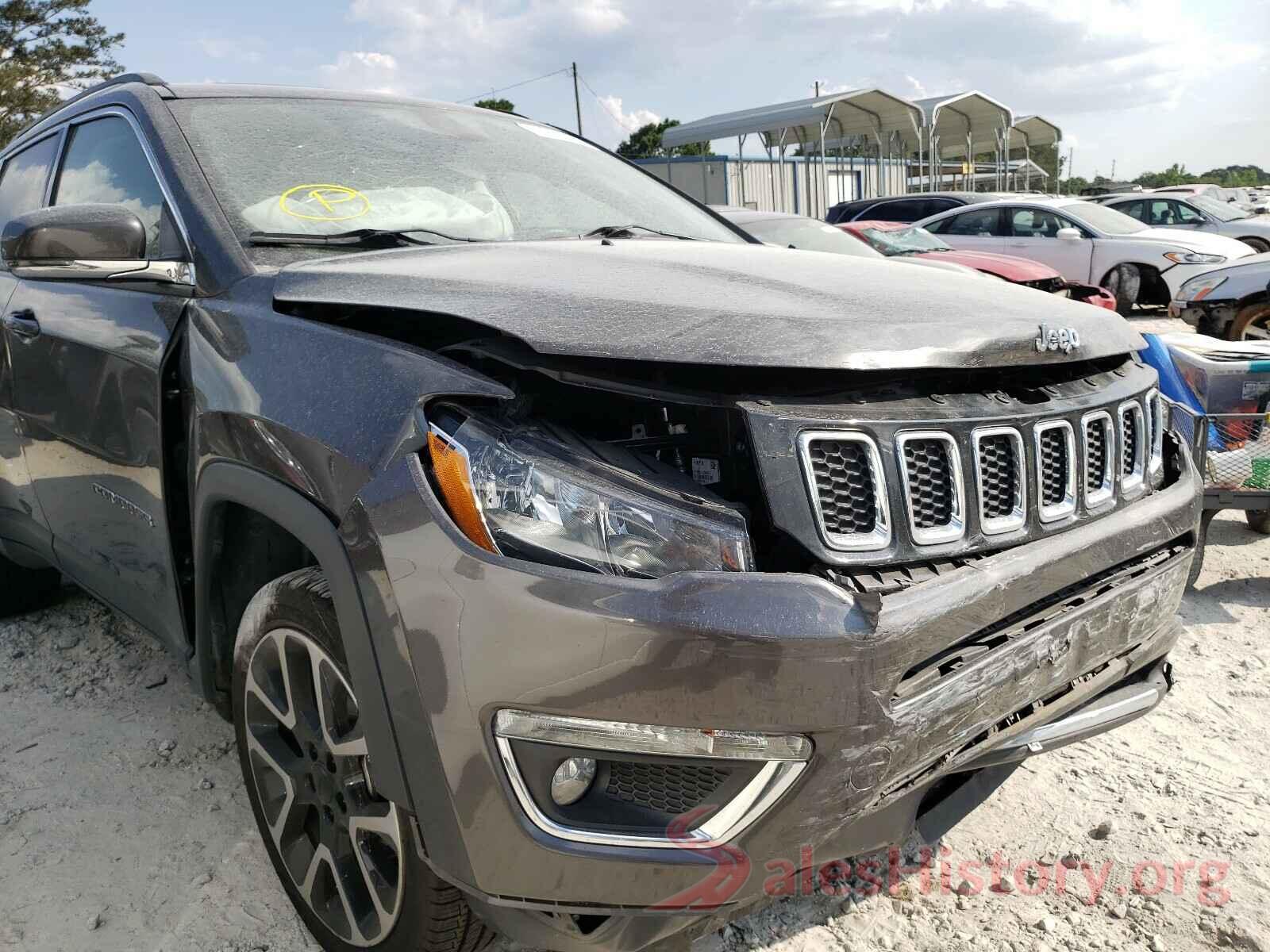 3C4NJDCB8HT635487 2017 JEEP COMPASS