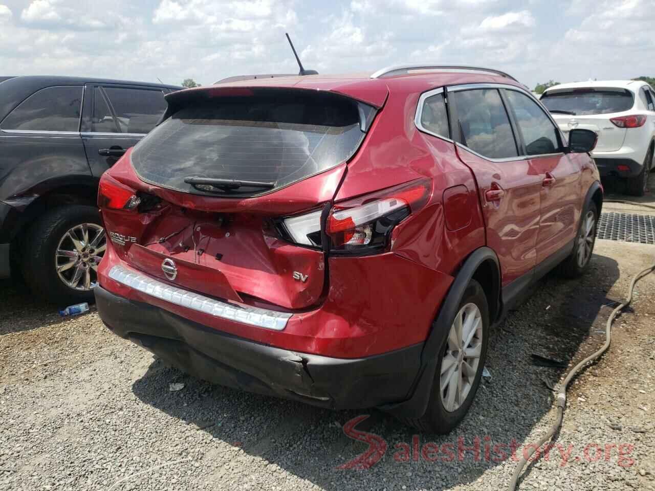 JN1BJ1CP8JW186117 2018 NISSAN ROGUE