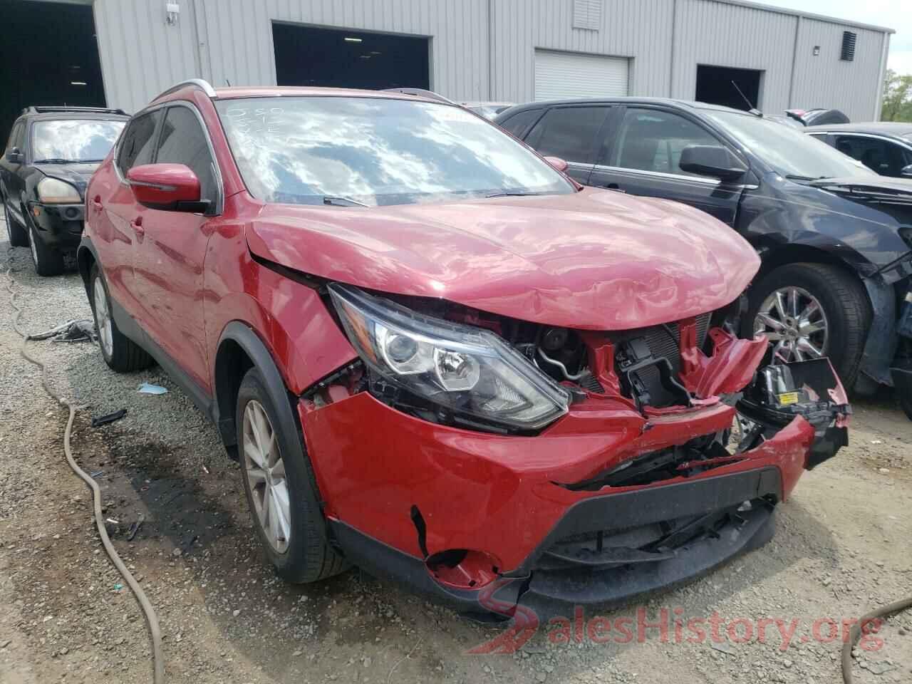 JN1BJ1CP8JW186117 2018 NISSAN ROGUE