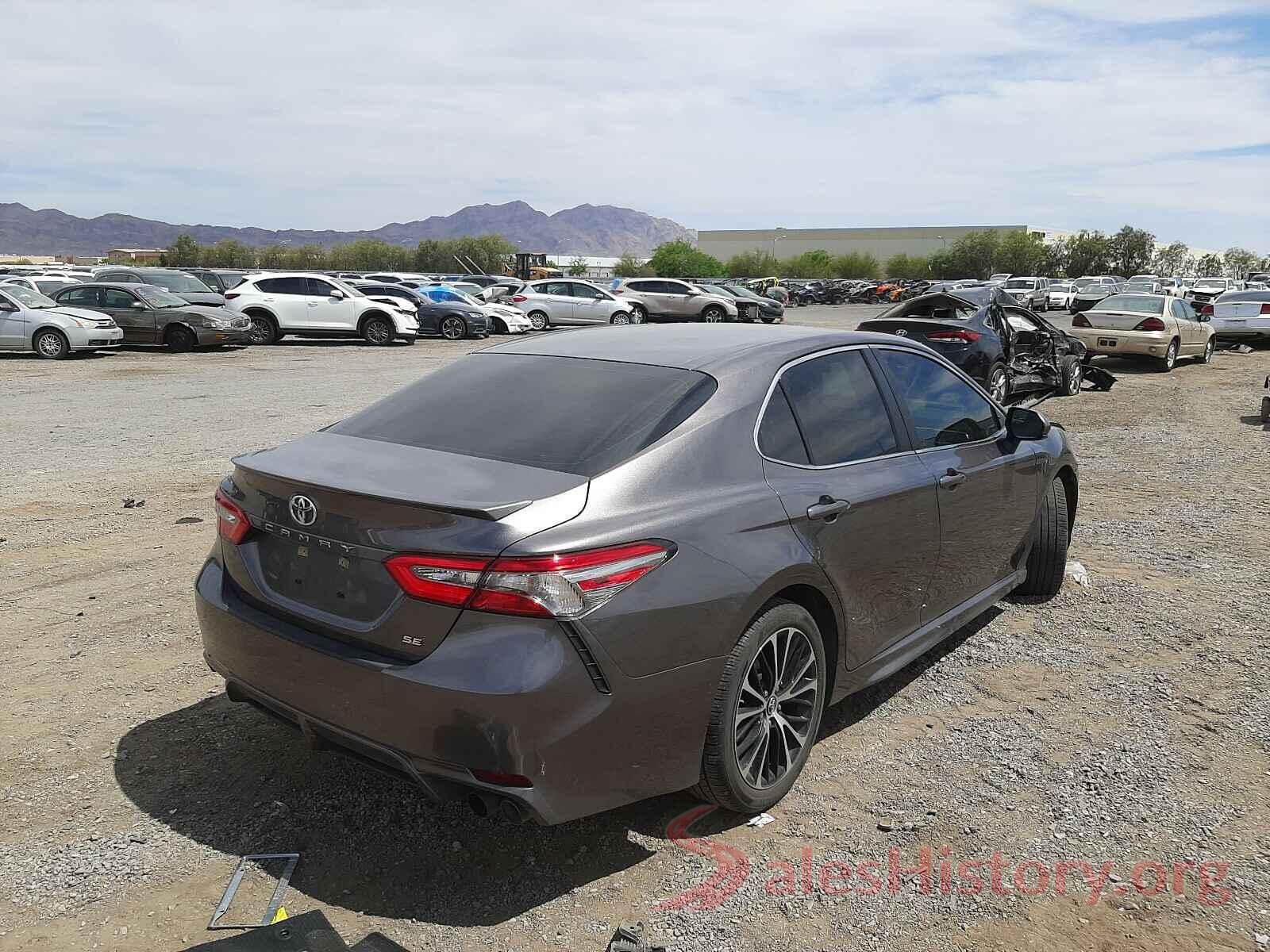 4T1B11HK3JU534892 2018 TOYOTA CAMRY