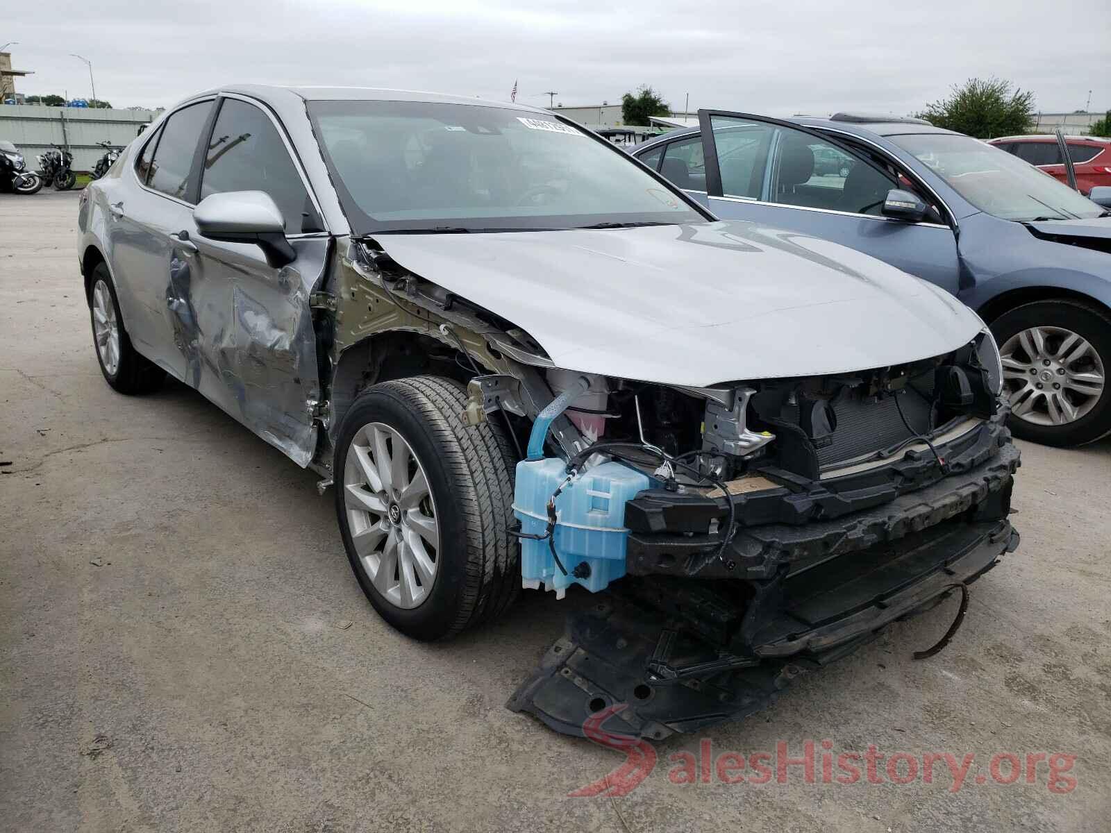 4T1B11HK3JU137019 2018 TOYOTA CAMRY