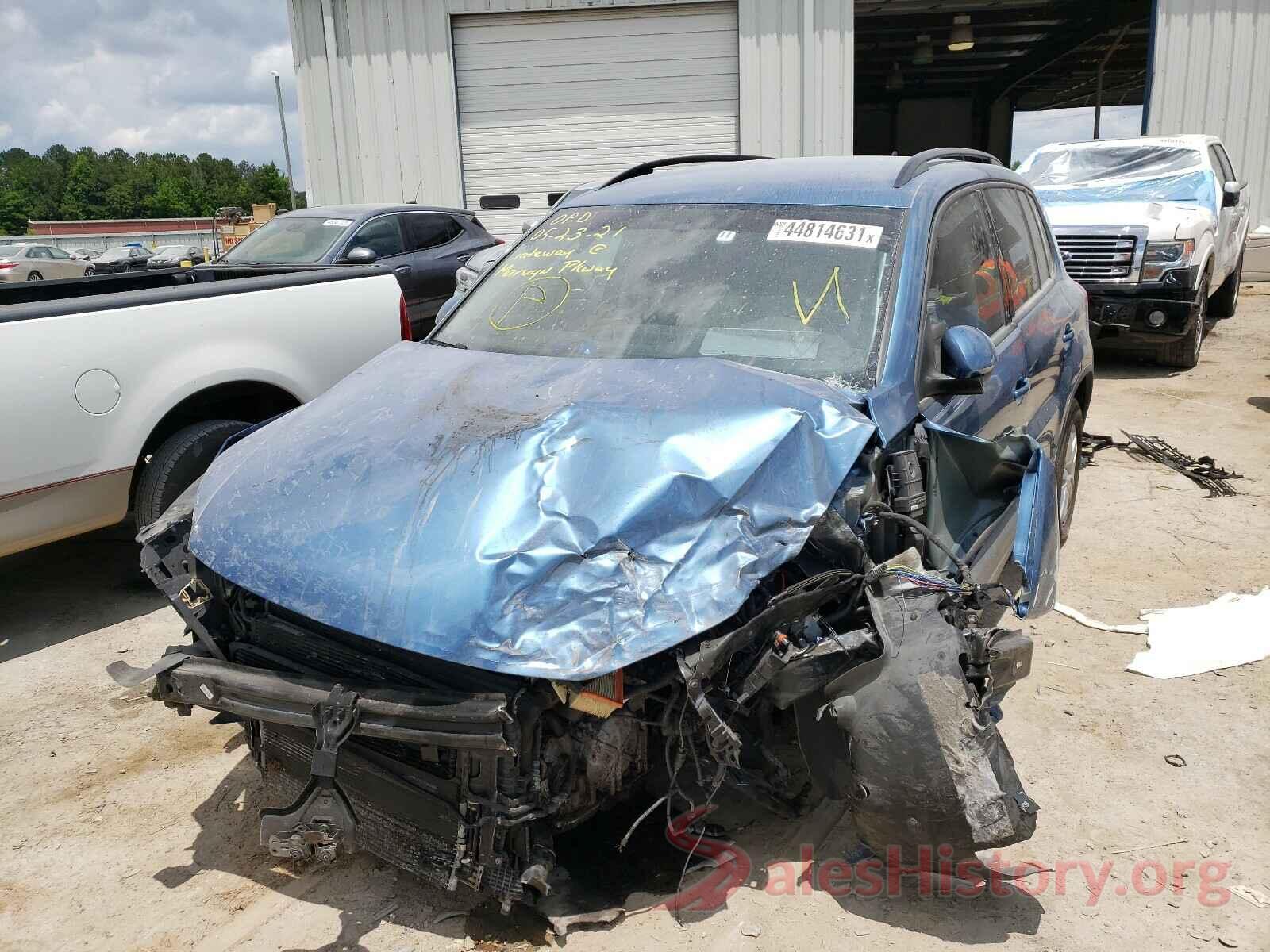 WVGAV7AX0HK023526 2017 VOLKSWAGEN TIGUAN