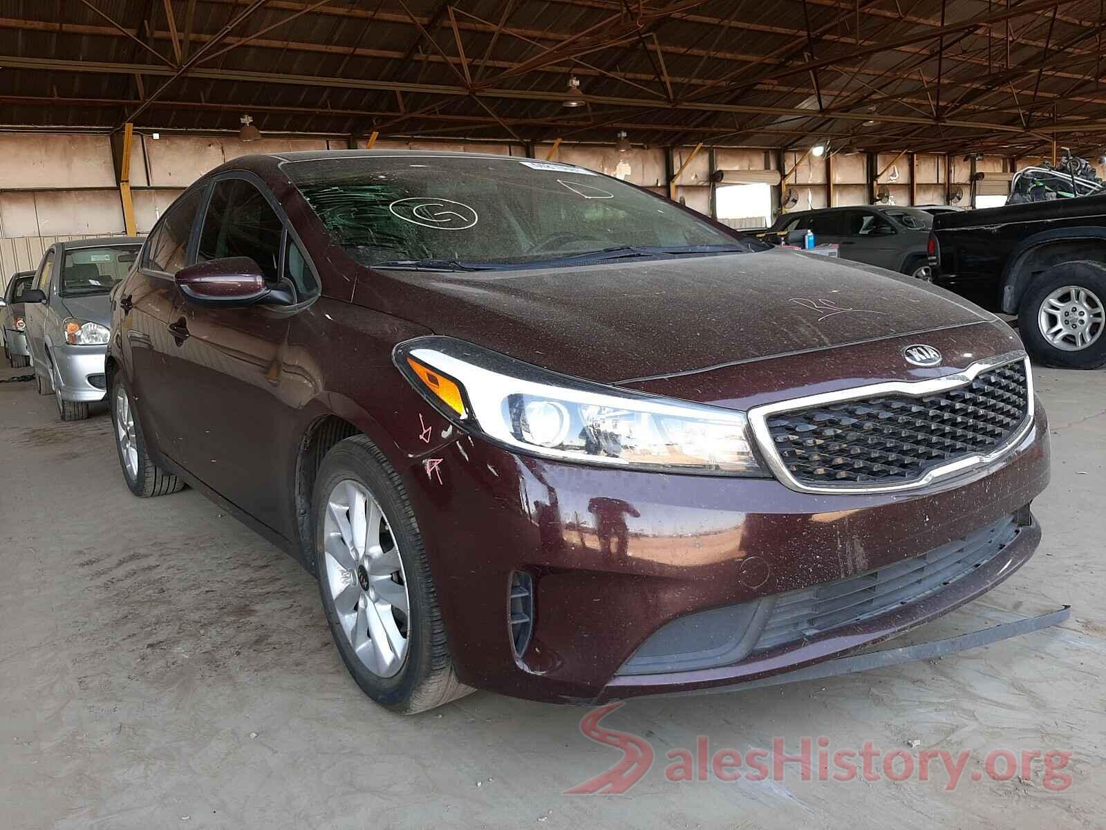 3KPFL4A71HE018370 2017 KIA FORTE