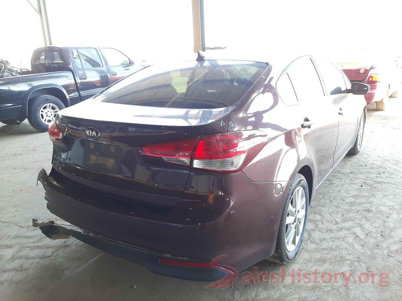 3KPFL4A71HE018370 2017 KIA FORTE