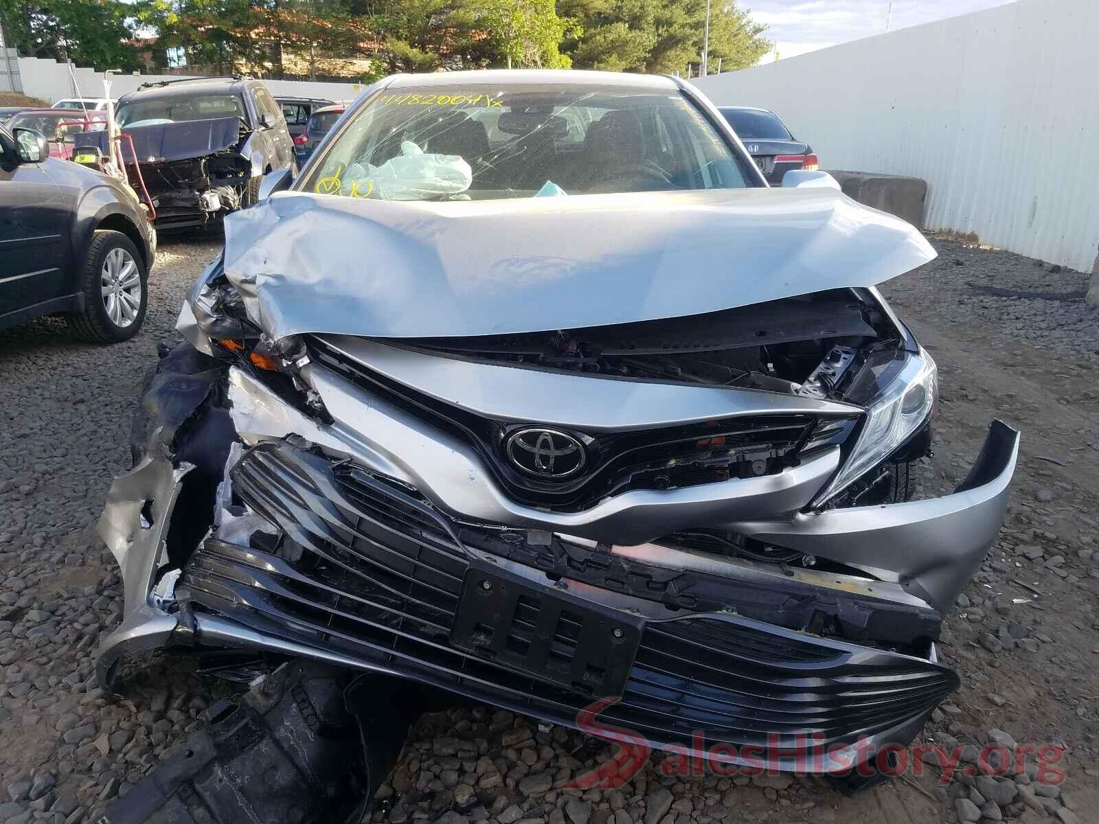 4T1B11HK0KU700318 2019 TOYOTA CAMRY