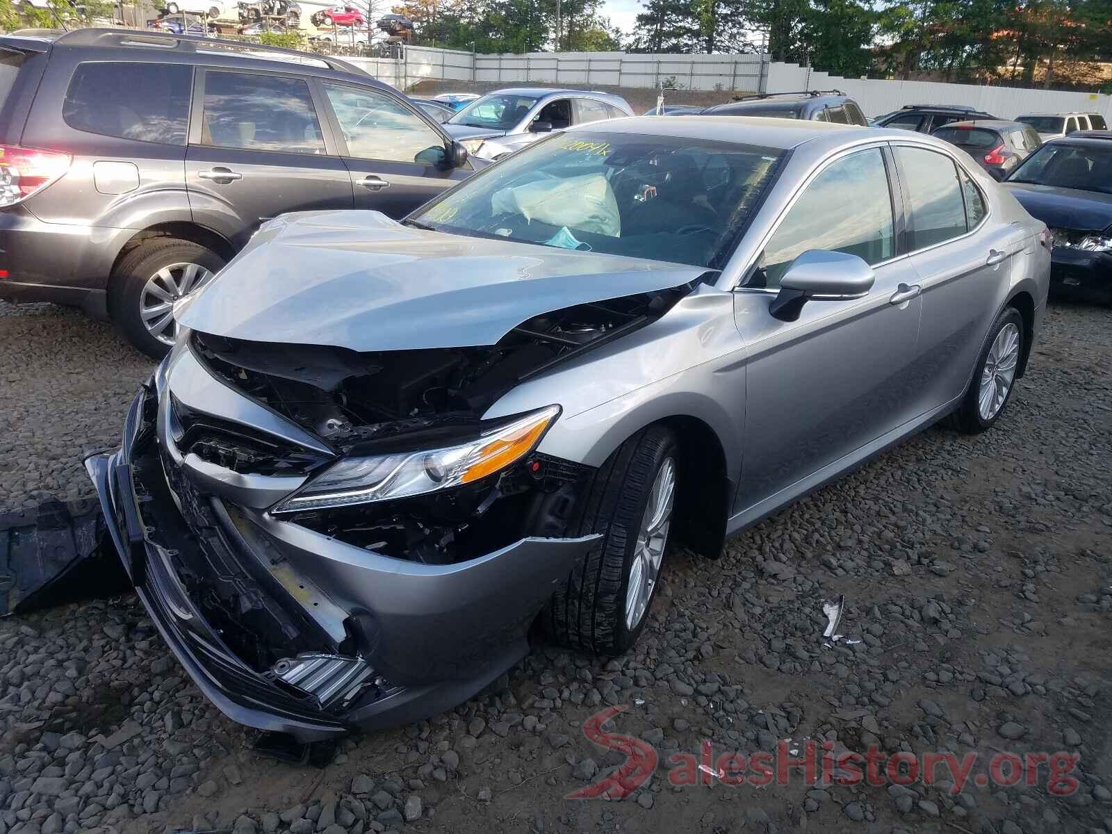 4T1B11HK0KU700318 2019 TOYOTA CAMRY