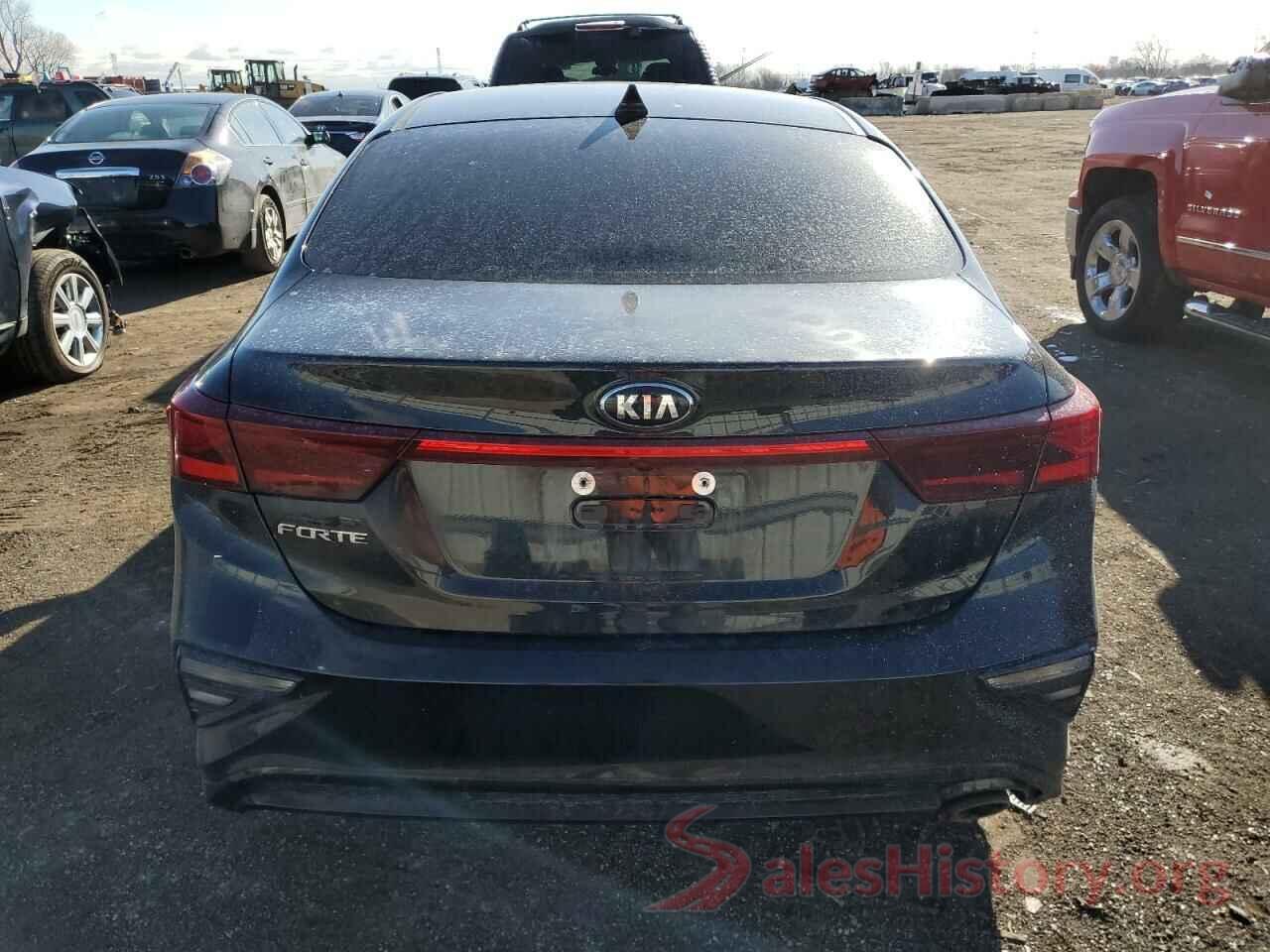 3KPF24AD4KE133318 2019 KIA FORTE