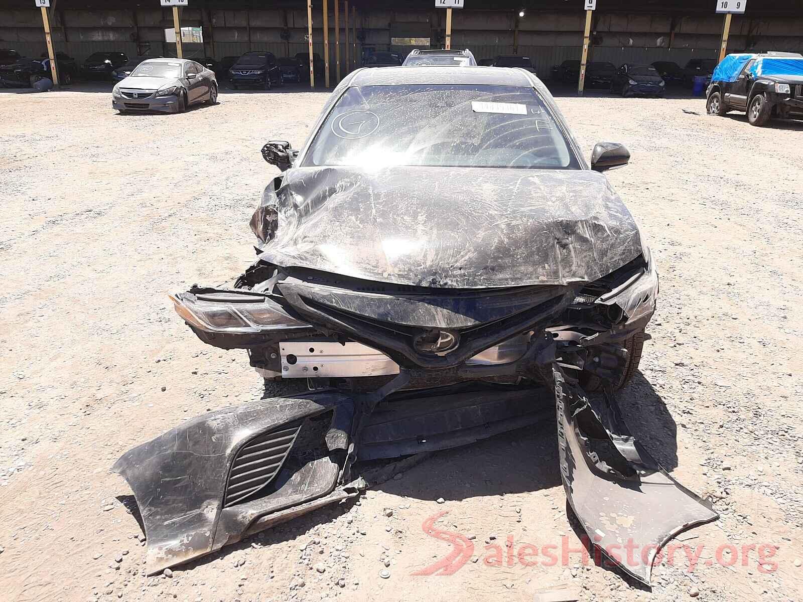 JTNB11HK1J3000182 2018 TOYOTA CAMRY