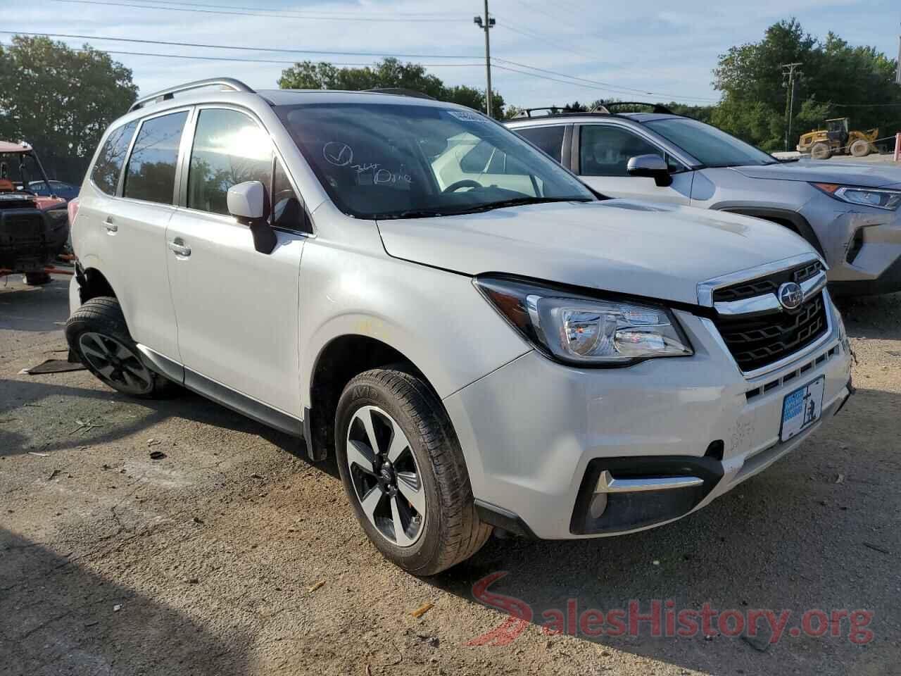 JF2SJAJC7JH454917 2018 SUBARU FORESTER