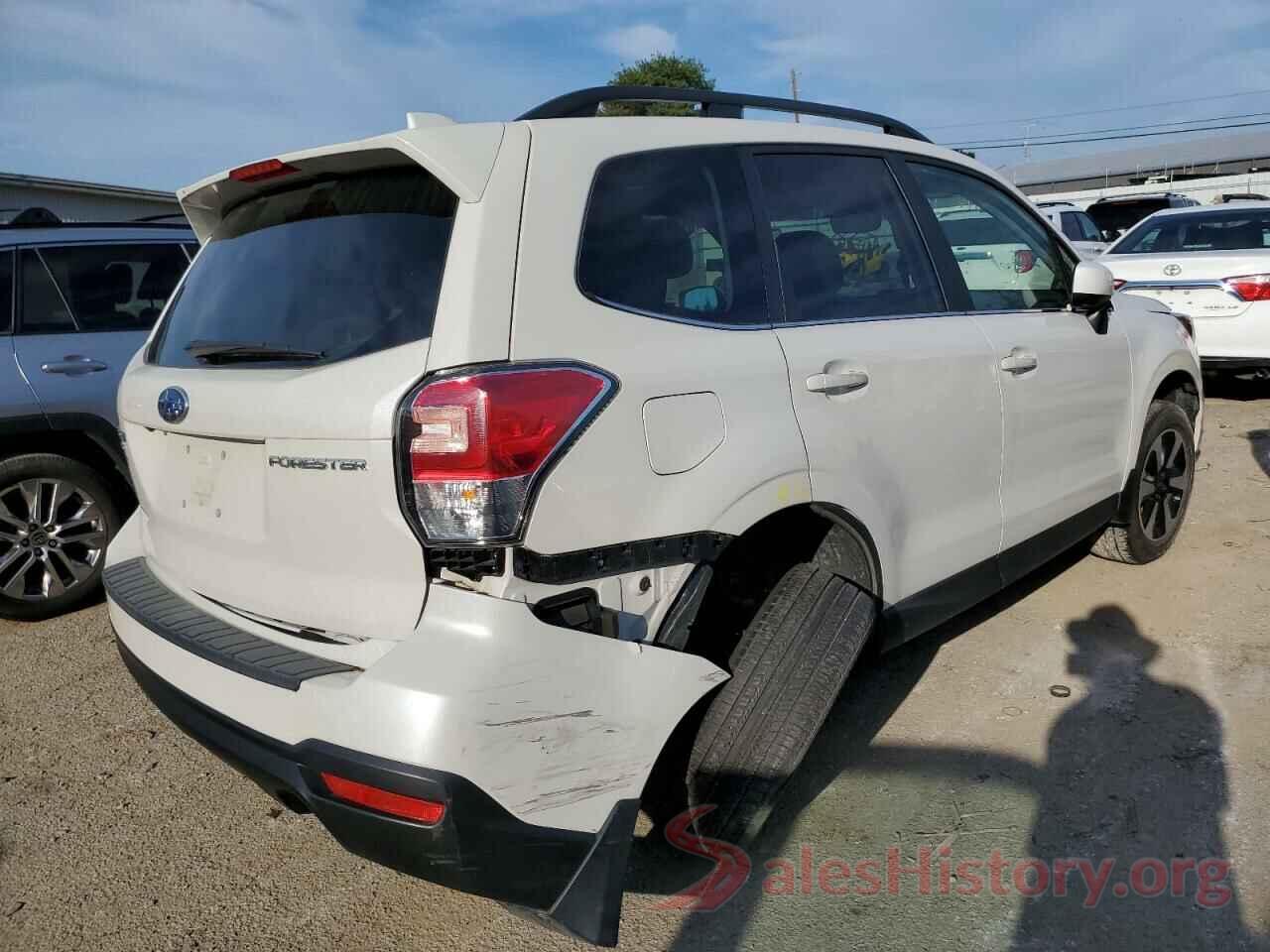 JF2SJAJC7JH454917 2018 SUBARU FORESTER