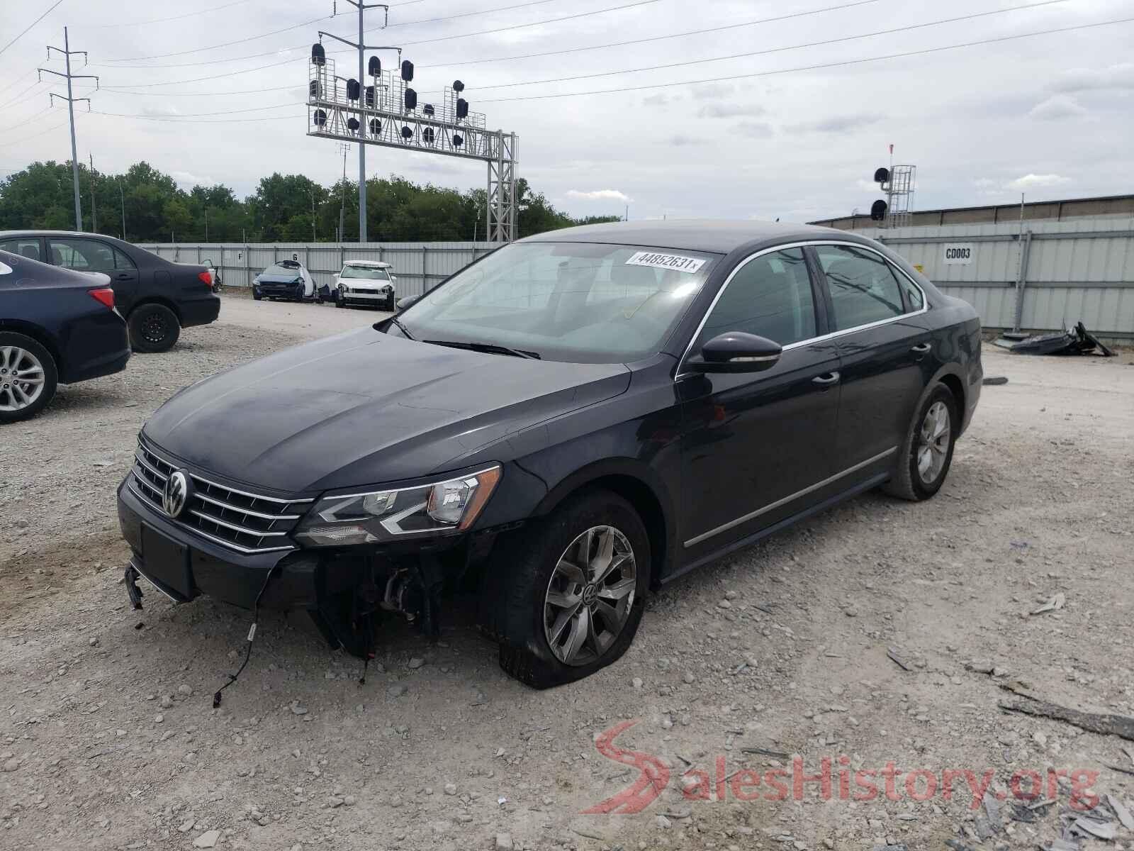 1VWAT7A3XHC032944 2017 VOLKSWAGEN PASSAT