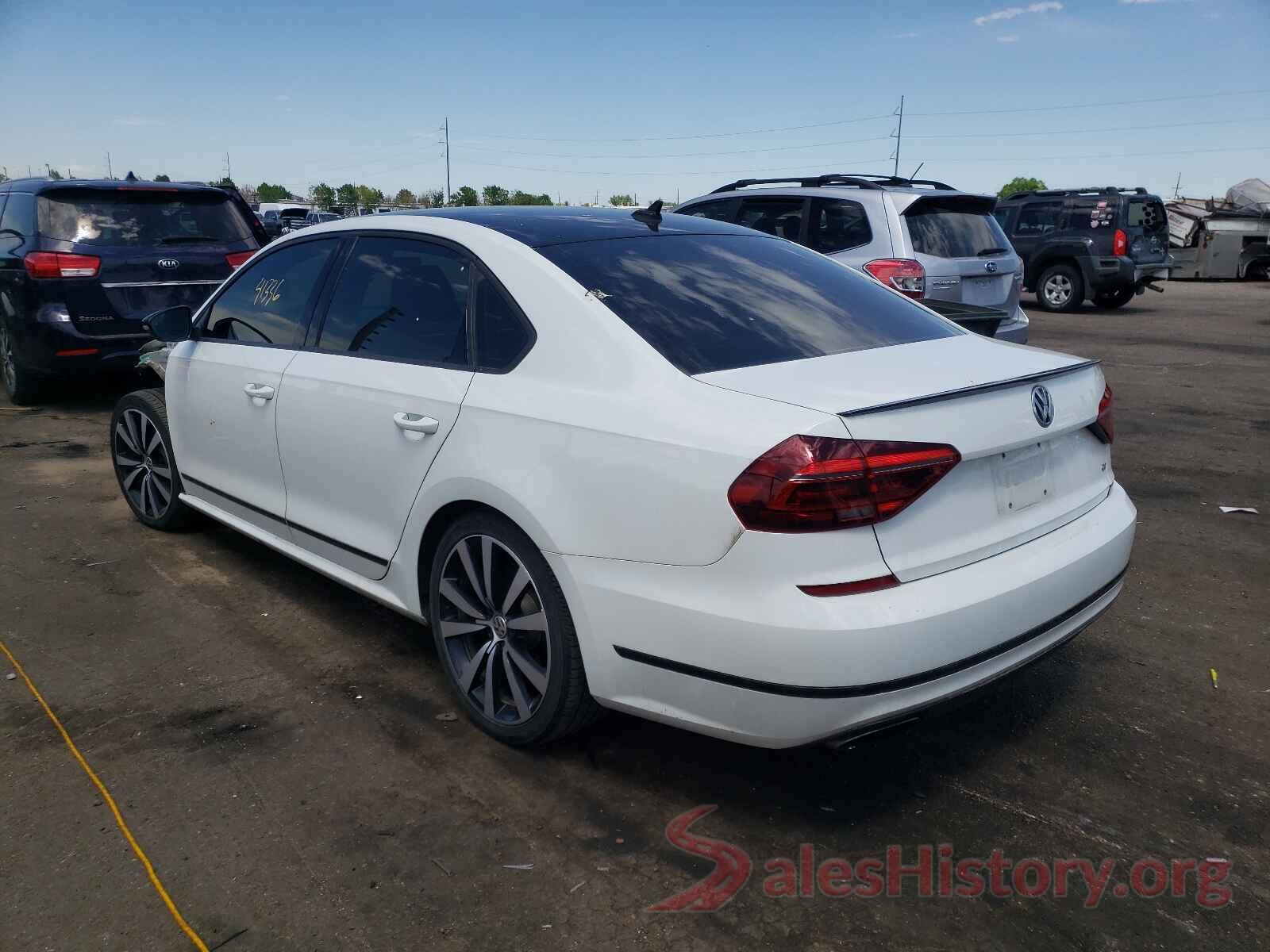 1VWJM7A33JC050575 2018 VOLKSWAGEN PASSAT