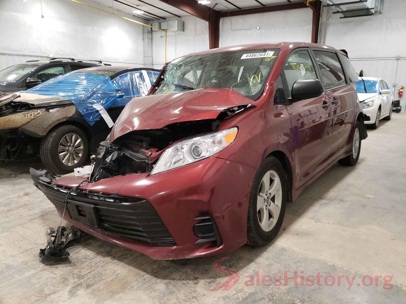 5TDZZ3DC4JS939427 2018 TOYOTA SIENNA