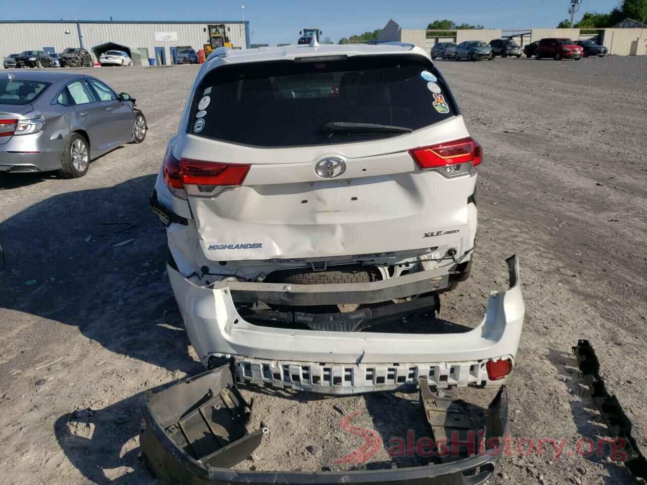 5TDJZRFH9JS551473 2018 TOYOTA HIGHLANDER