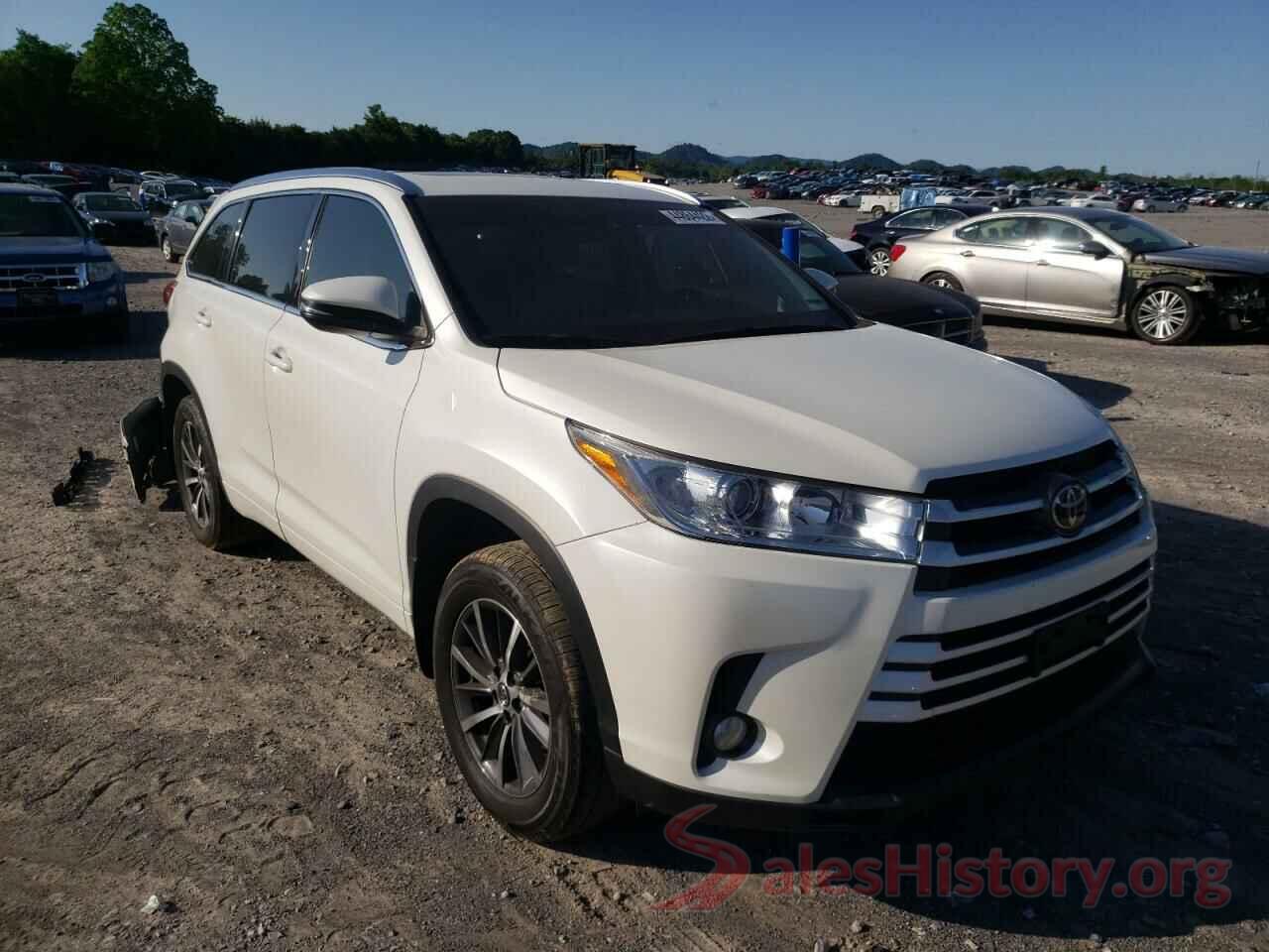 5TDJZRFH9JS551473 2018 TOYOTA HIGHLANDER