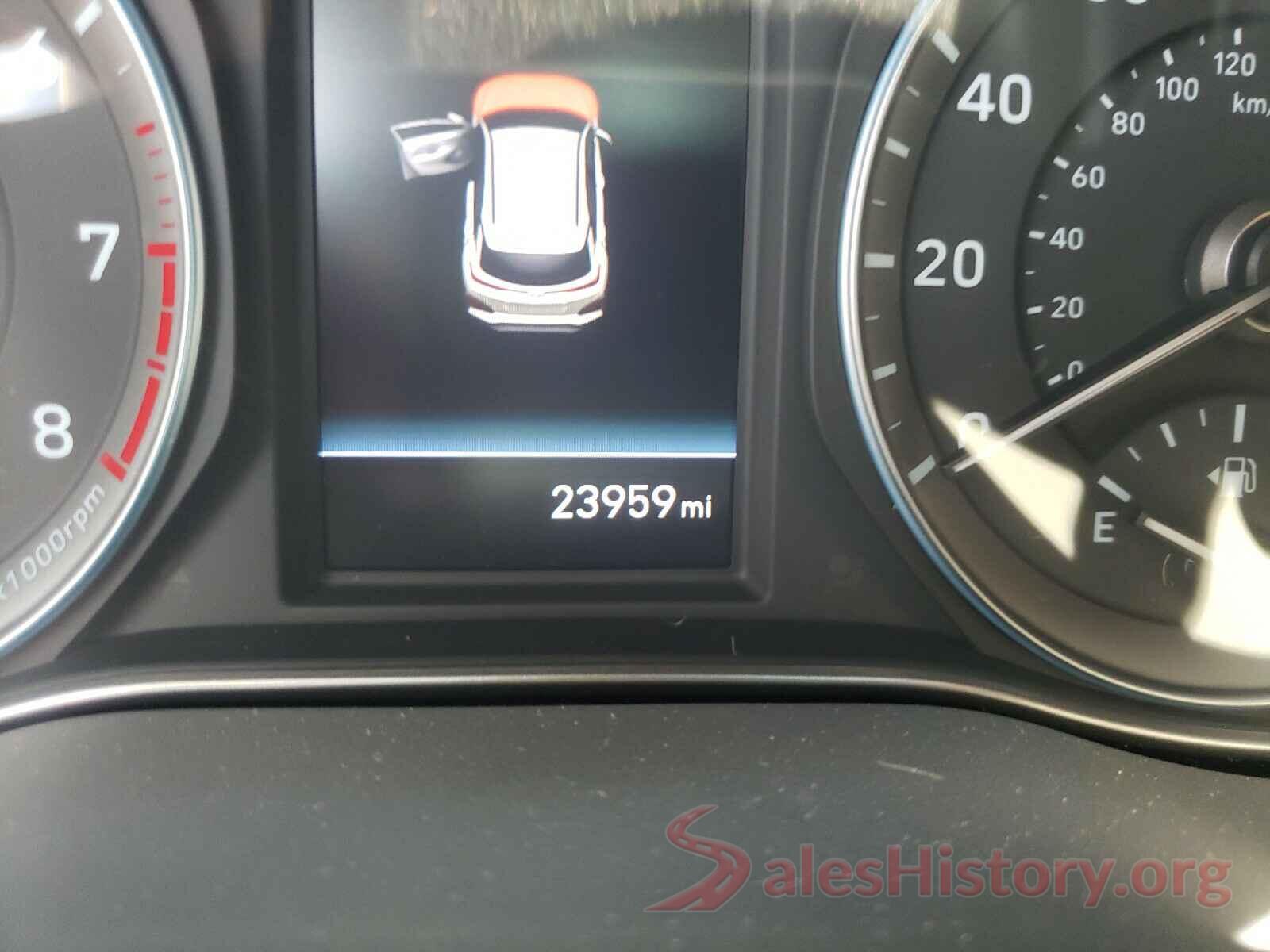 KM8K5CA5XJU075476 2018 HYUNDAI KONA