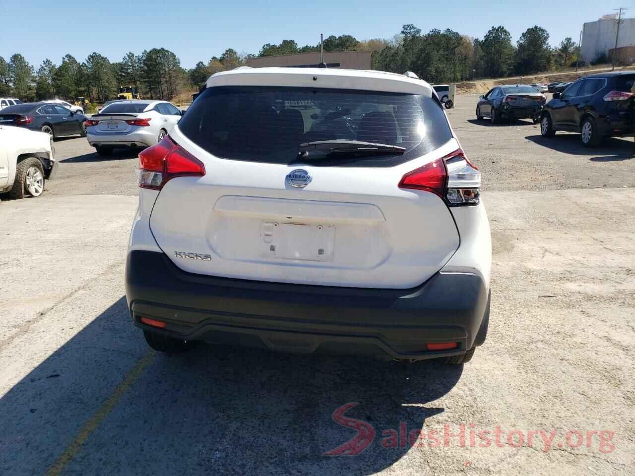 3N1CP5CU2JL513262 2018 NISSAN KICKS