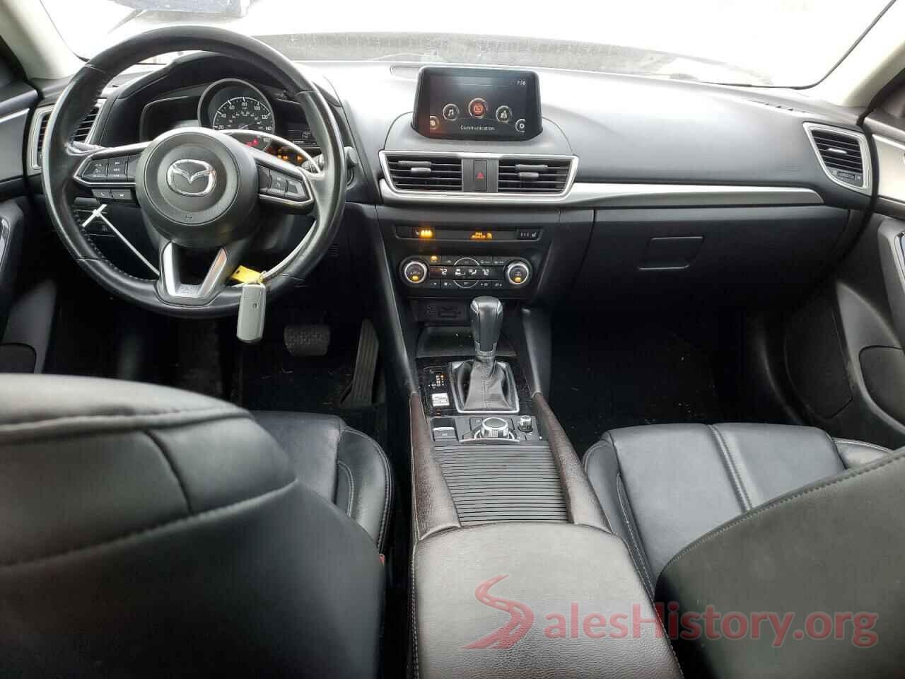 3MZBN1L35JM181081 2018 MAZDA 3