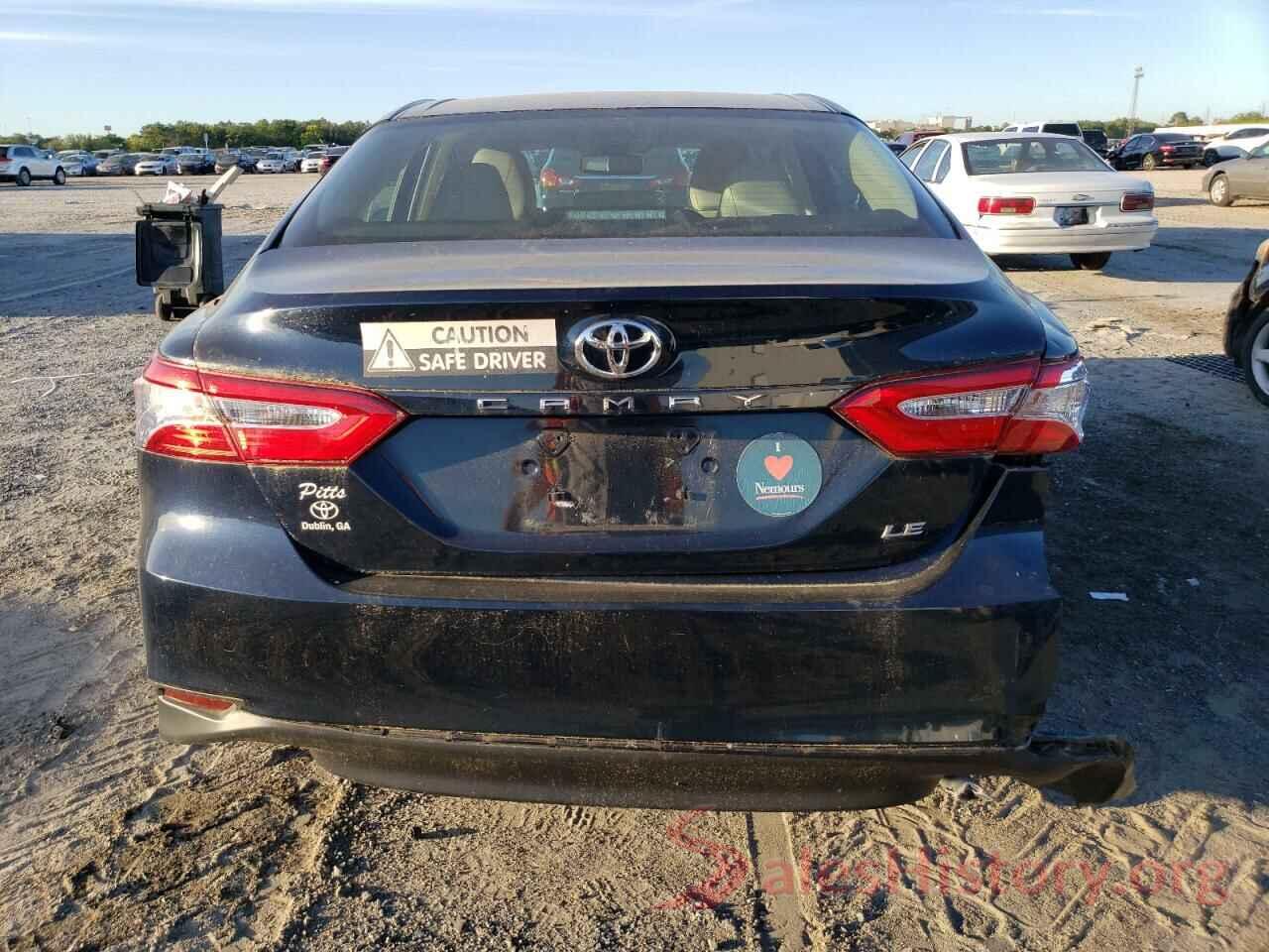 4T1B11HK5JU677925 2018 TOYOTA CAMRY