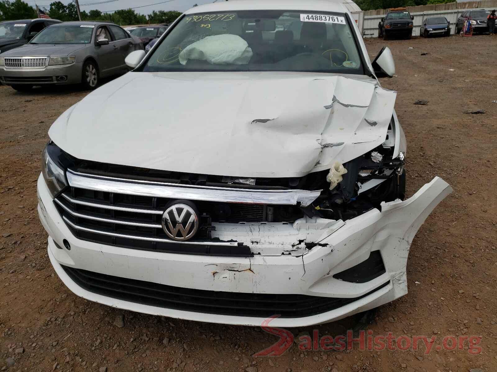 3VWCB7BU2KM144131 2019 VOLKSWAGEN JETTA