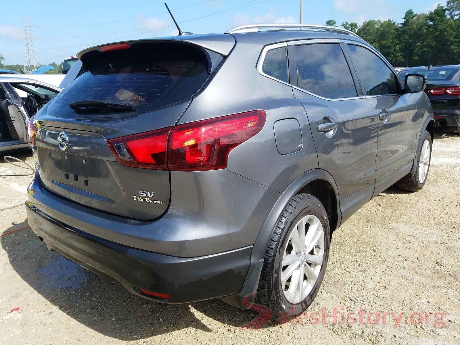 JN1BJ1CP7JW161208 2018 NISSAN ROGUE