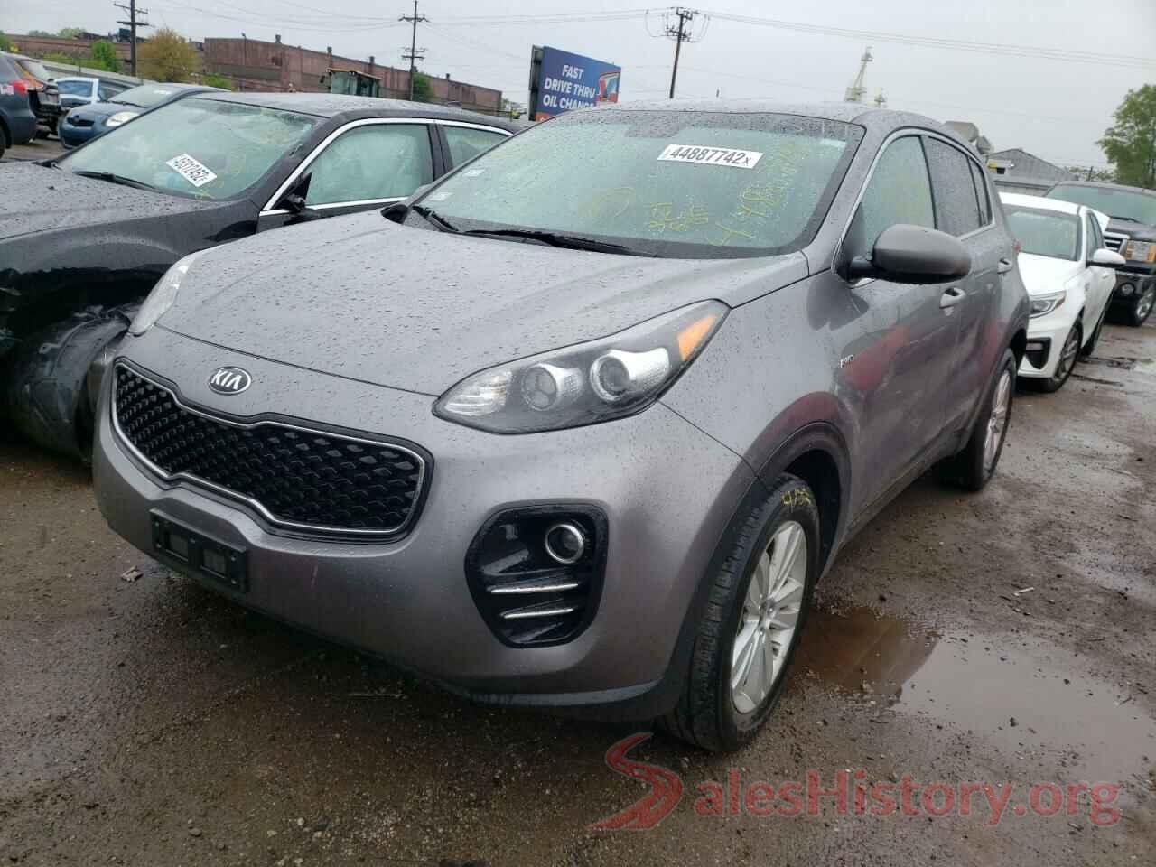 KNDPMCAC8J7379898 2018 KIA SPORTAGE