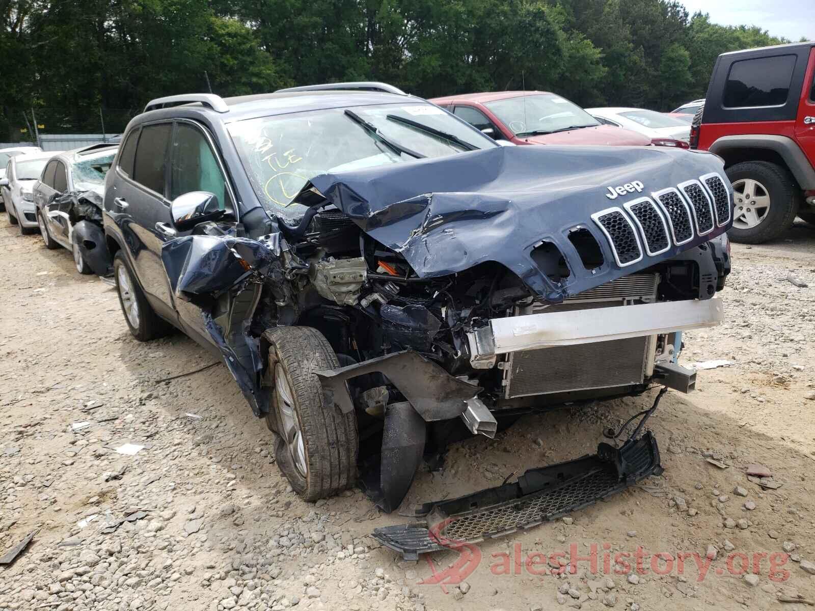 1C4PJLCB7KD470032 2019 JEEP CHEROKEE