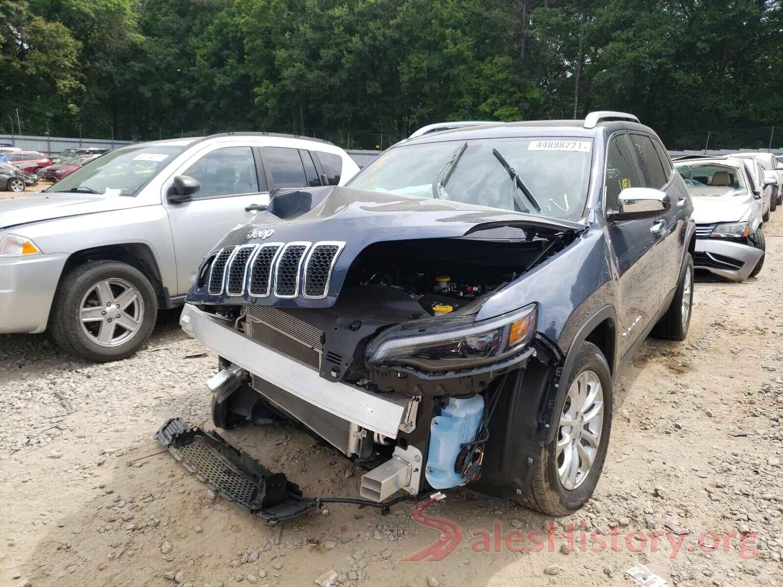 1C4PJLCB7KD470032 2019 JEEP CHEROKEE