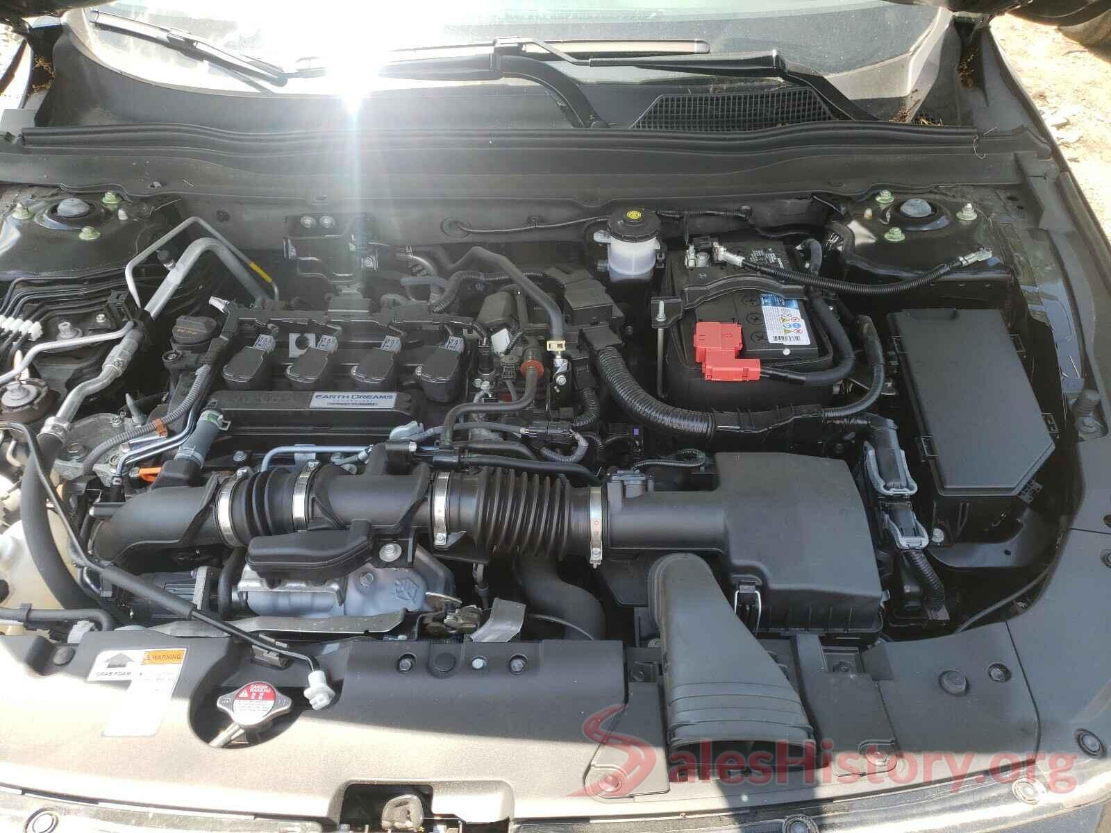 1HGCV1F19JA095725 2018 HONDA ACCORD