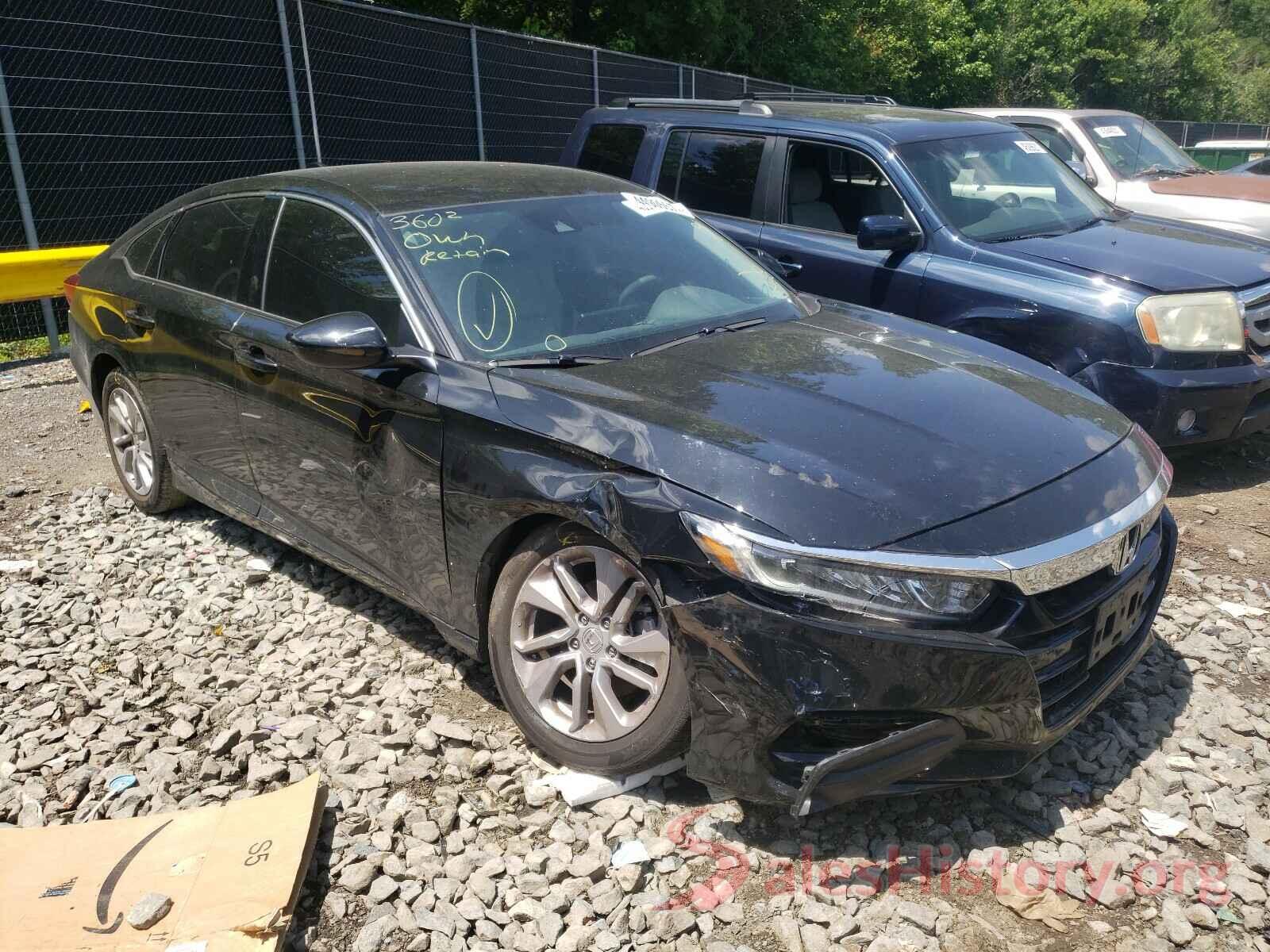 1HGCV1F19JA095725 2018 HONDA ACCORD