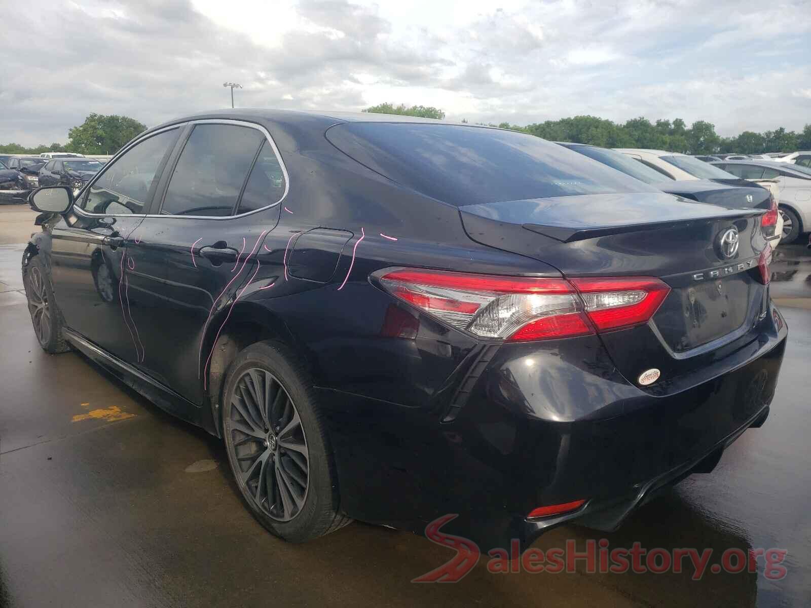 4T1B11HK2JU140025 2018 TOYOTA CAMRY