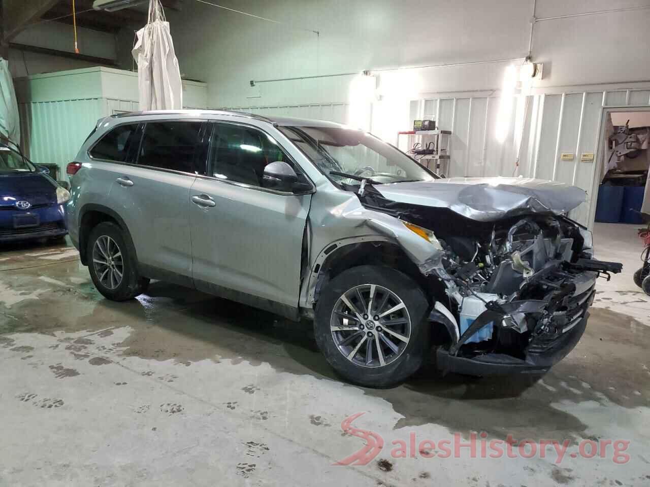 5TDJZRFH7KS582870 2019 TOYOTA HIGHLANDER