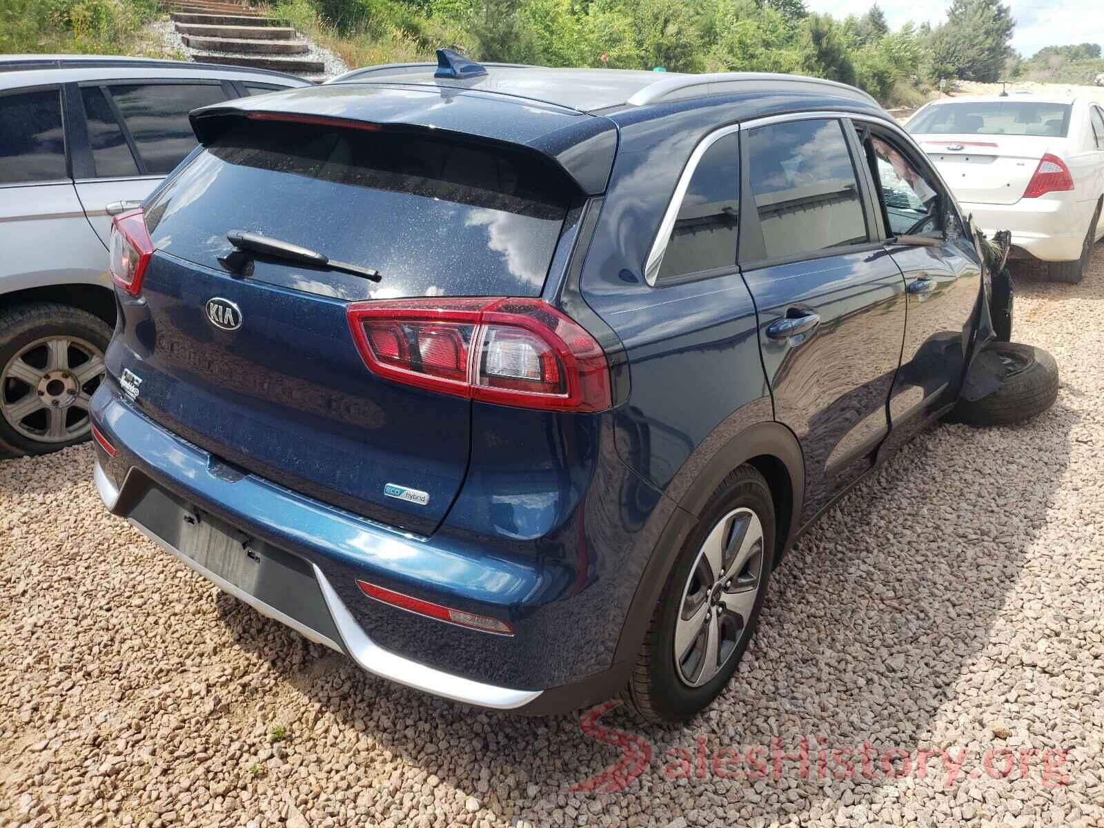 KNDCB3LC2K5334132 2019 KIA NIRO