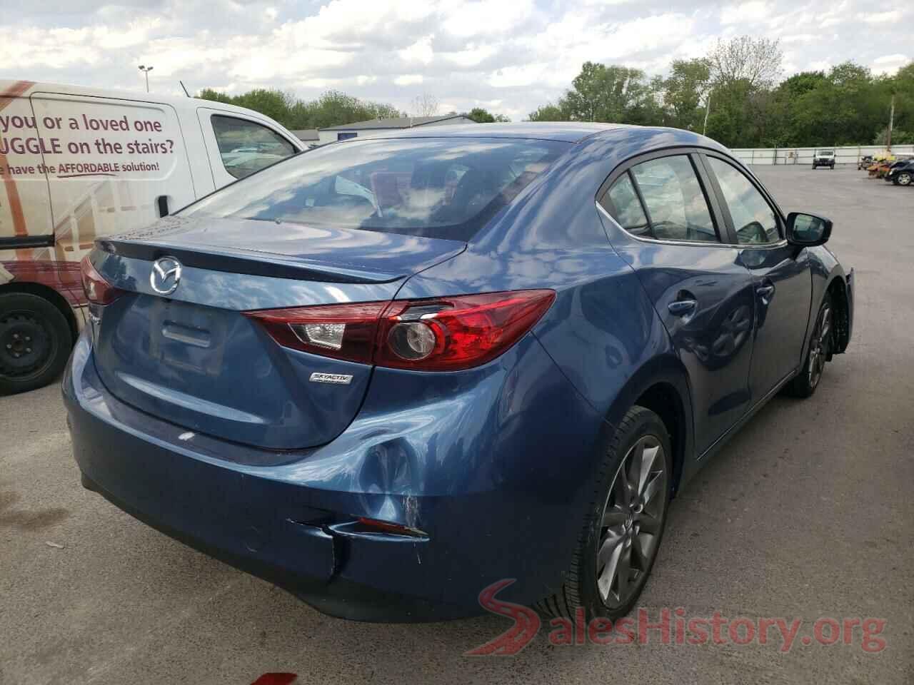 3MZBN1V31JM241855 2018 MAZDA 3