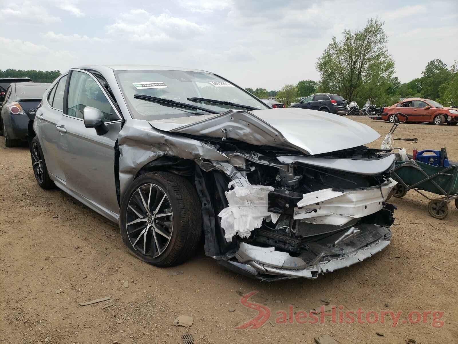 4T1G11AK3MU436918 2021 TOYOTA CAMRY