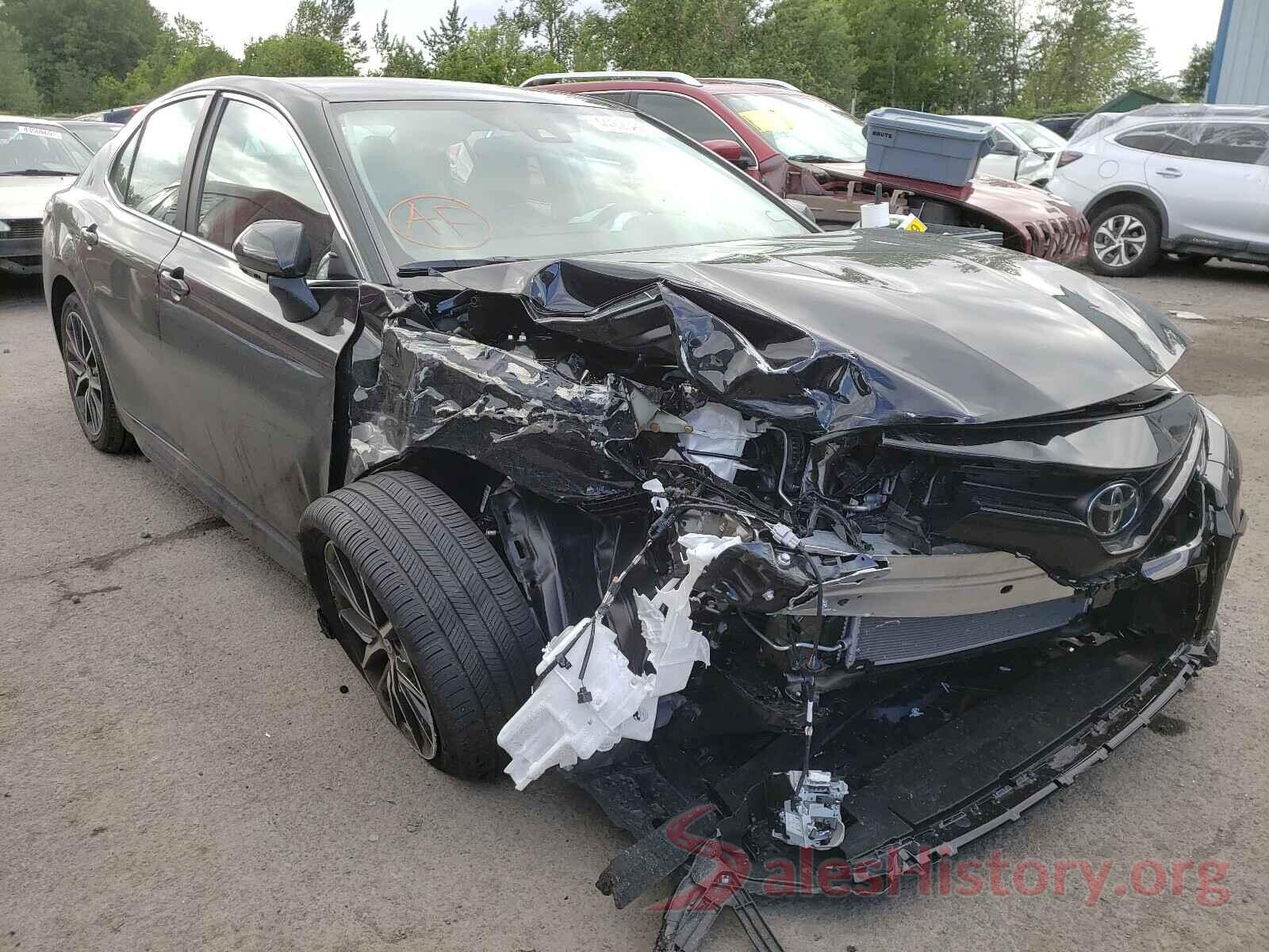 4T1G11BK2MU033396 2021 TOYOTA CAMRY