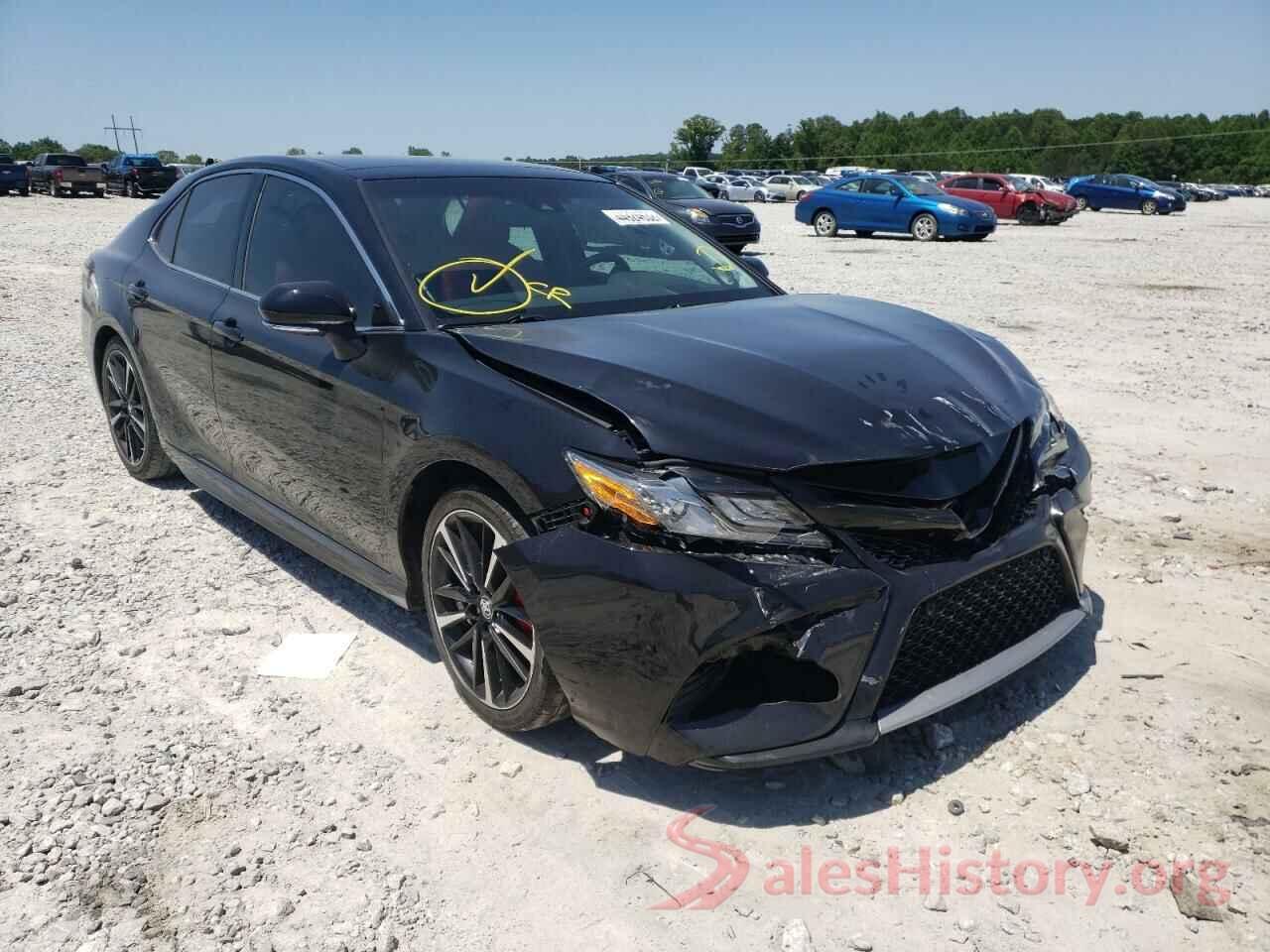 4T1B61HK8JU595138 2018 TOYOTA CAMRY